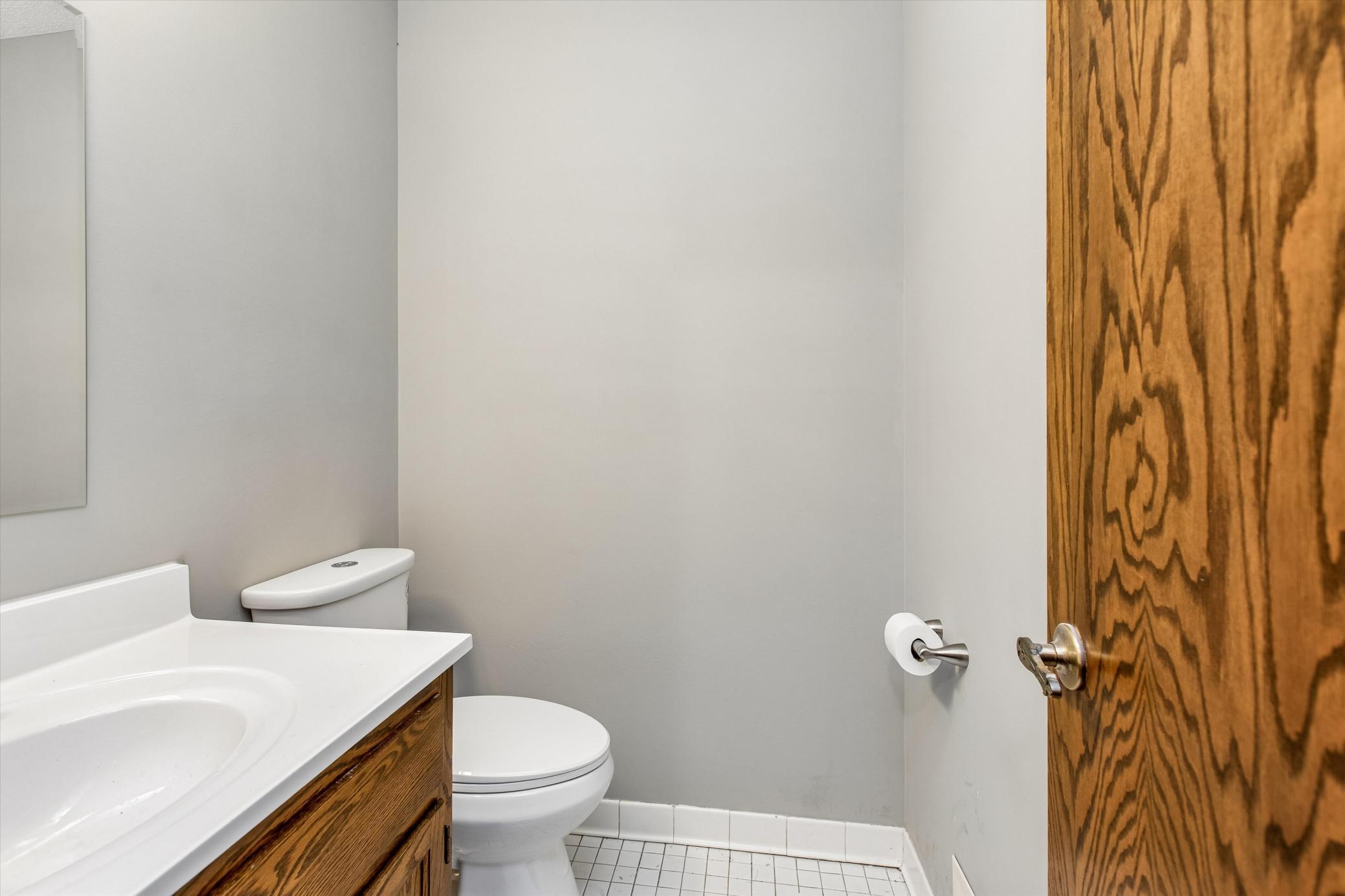 View of Residential at 1335 Ches Mar Lane, Eagan MN 55123, Eagan (28 of 44) - Mike Wilen | Minnesota Team Real Estate
