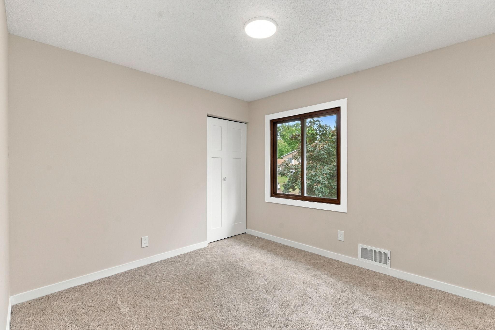 View of Residential at 10356 Xylon Road, Bloomington MN 55438, Bloomington (27 of 37) - Mike Wilen | Minnesota Team Real Estate