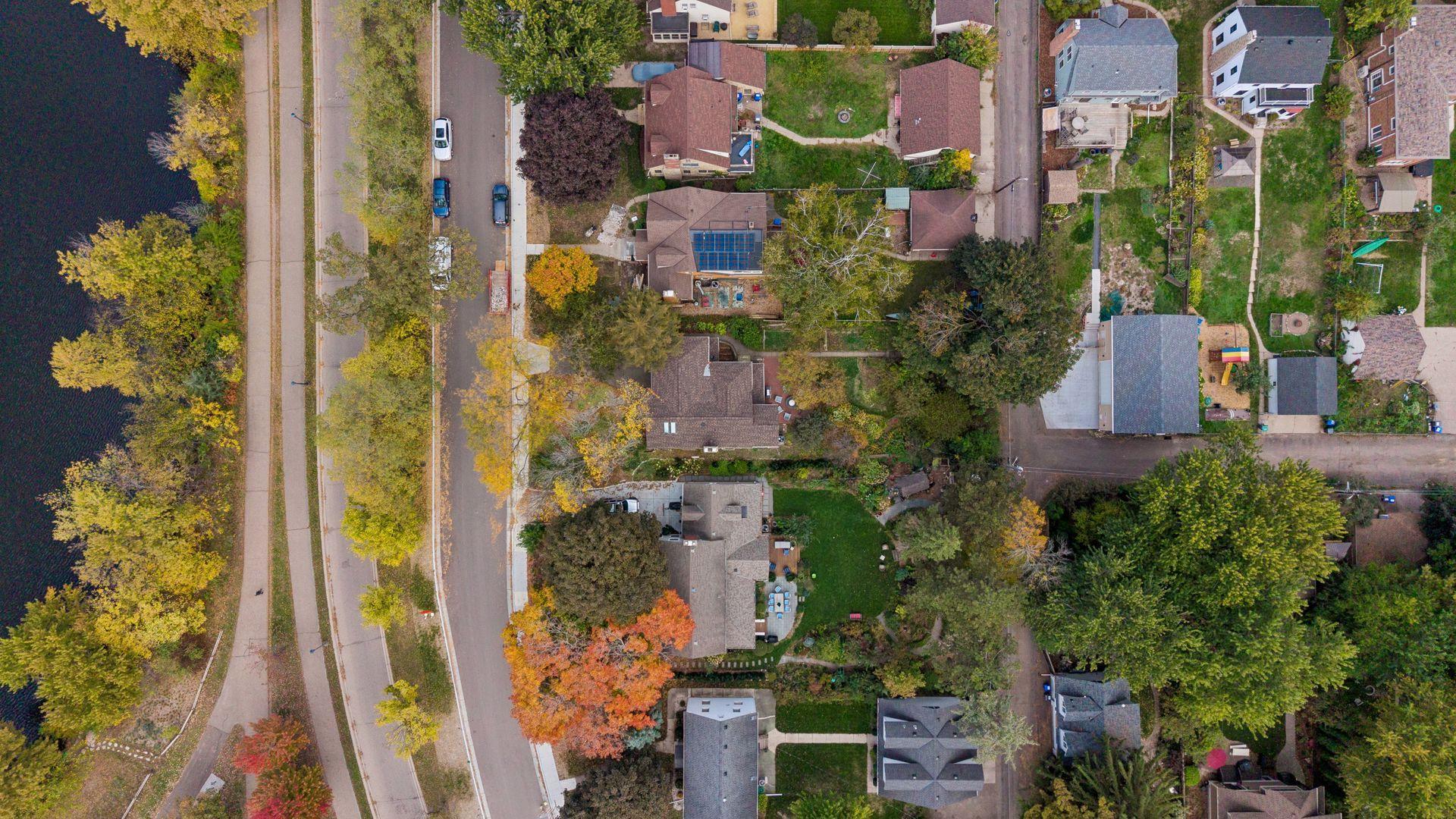 View of Residential at 1384 Como Boulevard, Saint Paul MN 55117, Saint Paul (51 of 56) - Mike Wilen | Minnesota Team Real Estate