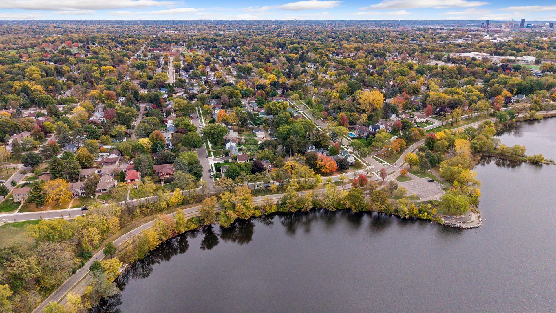 View of Residential at 1384 Como Boulevard, Saint Paul MN 55117, Saint Paul (4 of 56) - Mike Wilen | Minnesota Team Real Estate