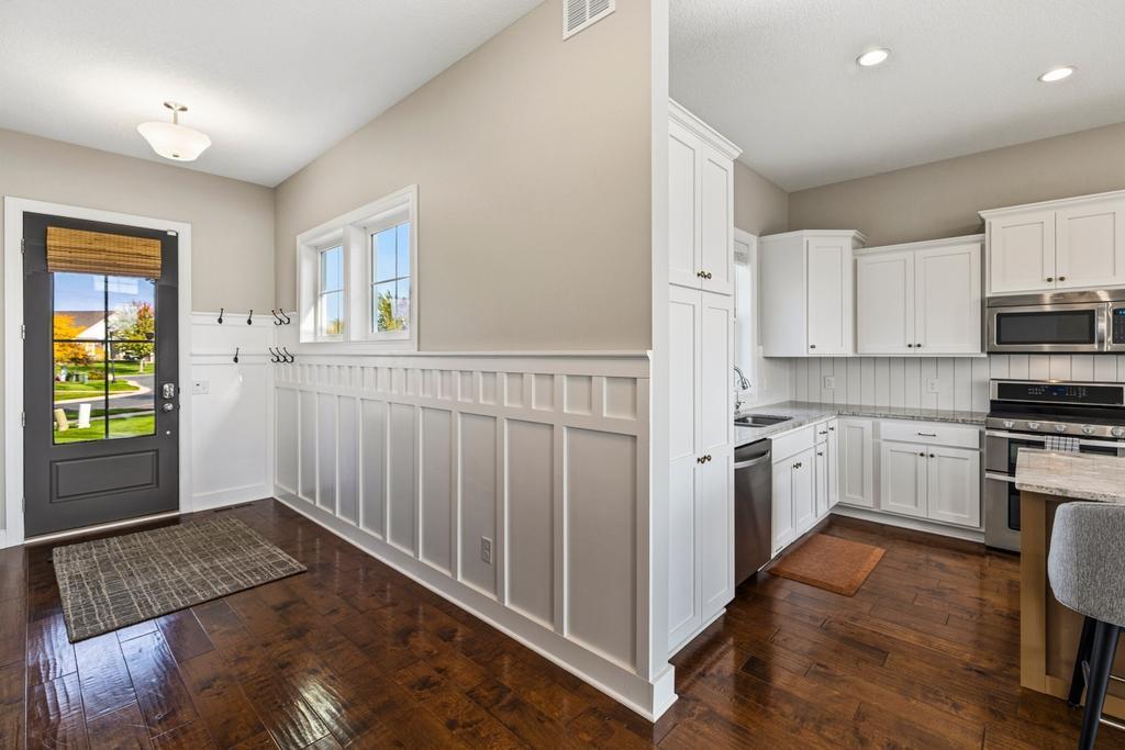 View of Residential at 9029 Jade Circle, Lake Elmo MN 55042, Lake Elmo (12 of 52) - Mike Wilen | Minnesota Team Real Estate