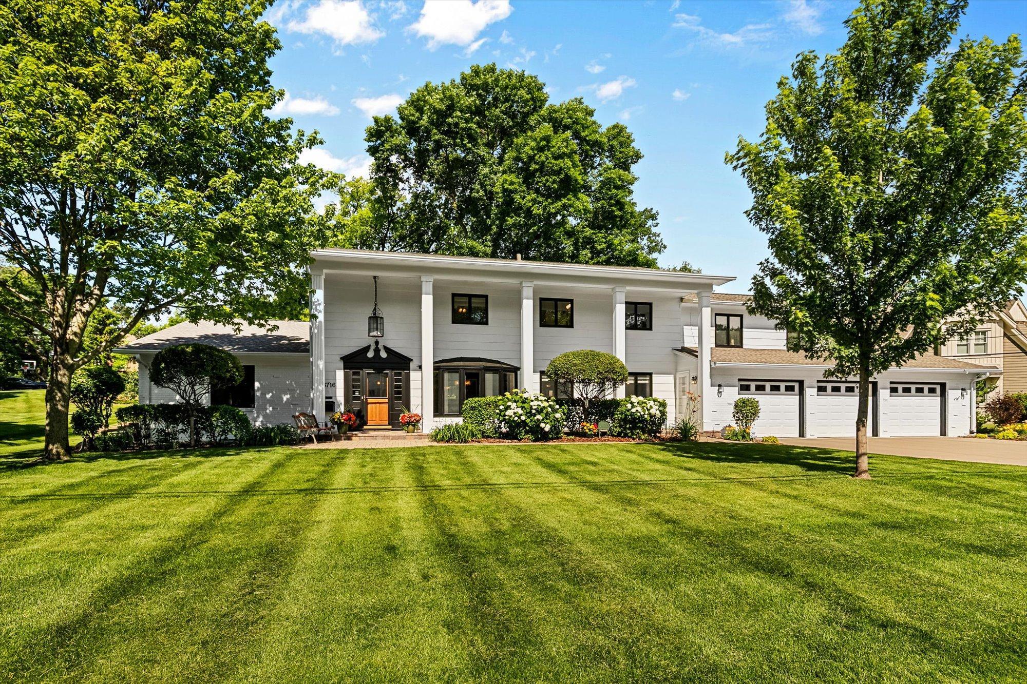 View of Residential at 6716 Shore Drive, Edina MN 55435, Edina (5 of 40) - Mike Wilen | Minnesota Team Real Estate