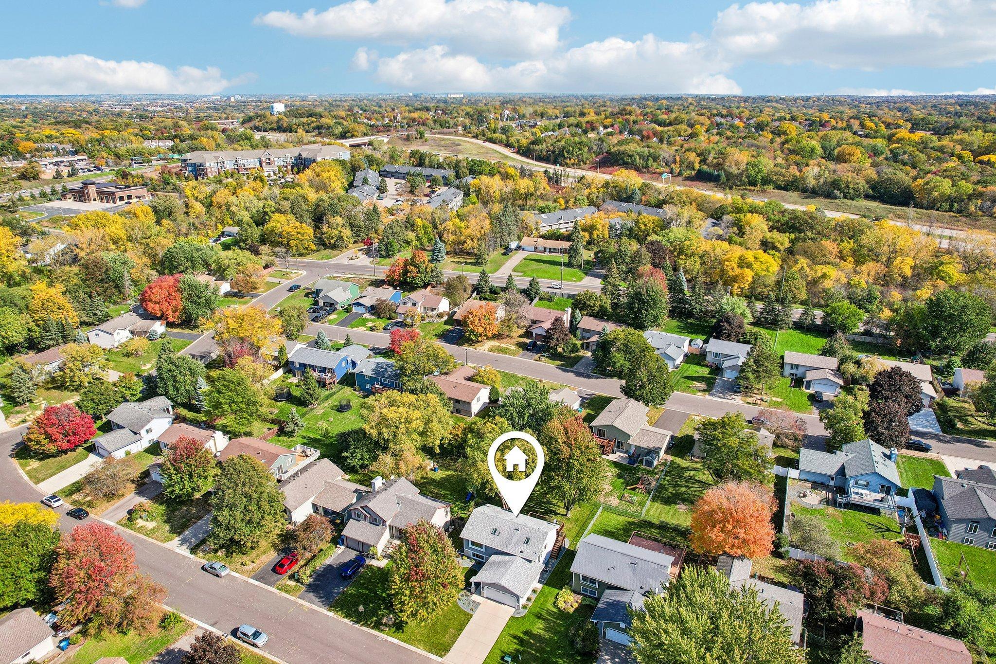 View of Residential at 4292 Eagle Crest Drive, Eagan MN 55122, Eagan (38 of 46) - Mike Wilen | Minnesota Team Real Estate