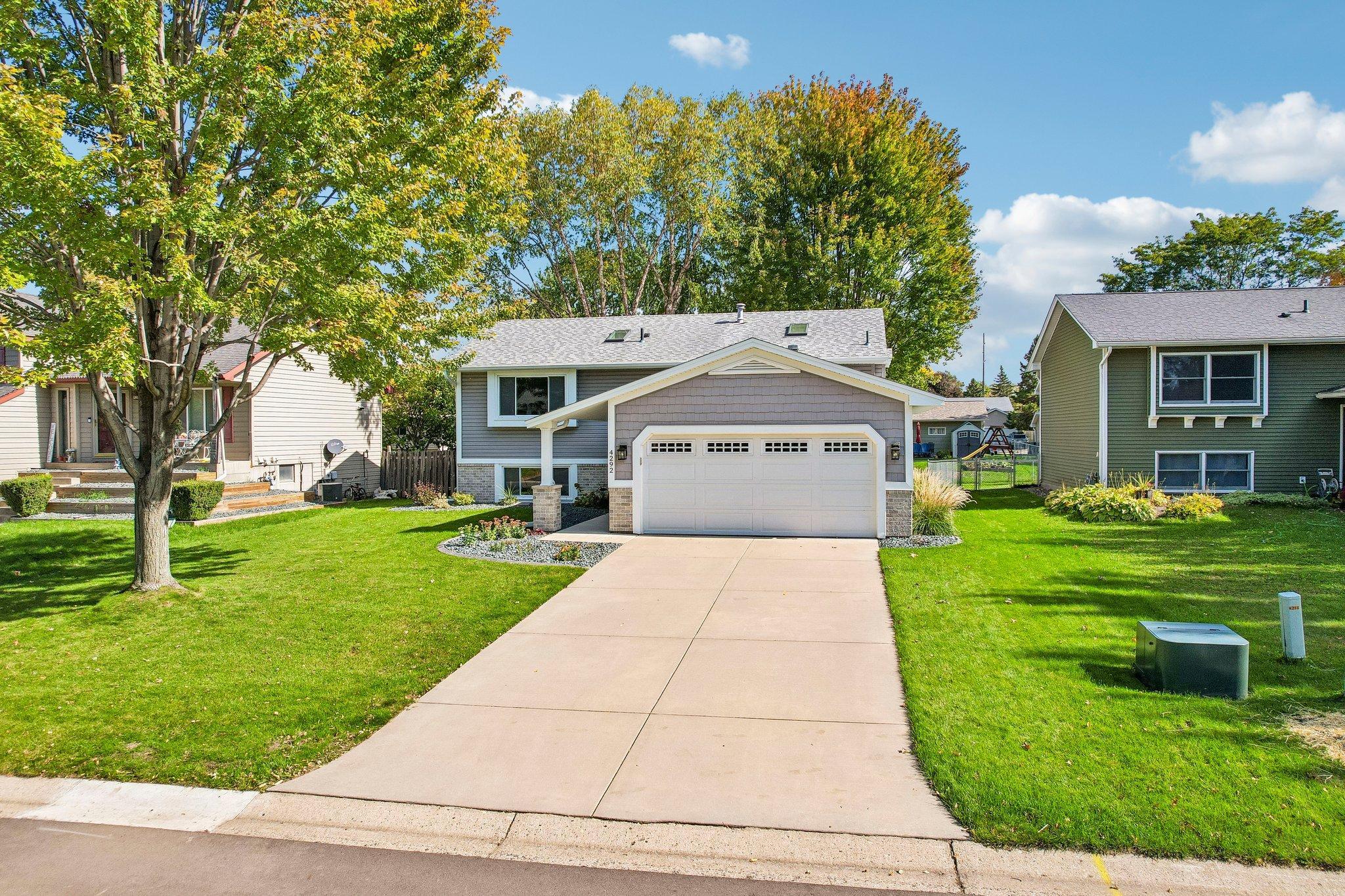 View of Residential at 4292 Eagle Crest Drive, Eagan MN 55122, Eagan (37 of 46) - Mike Wilen | Minnesota Team Real Estate