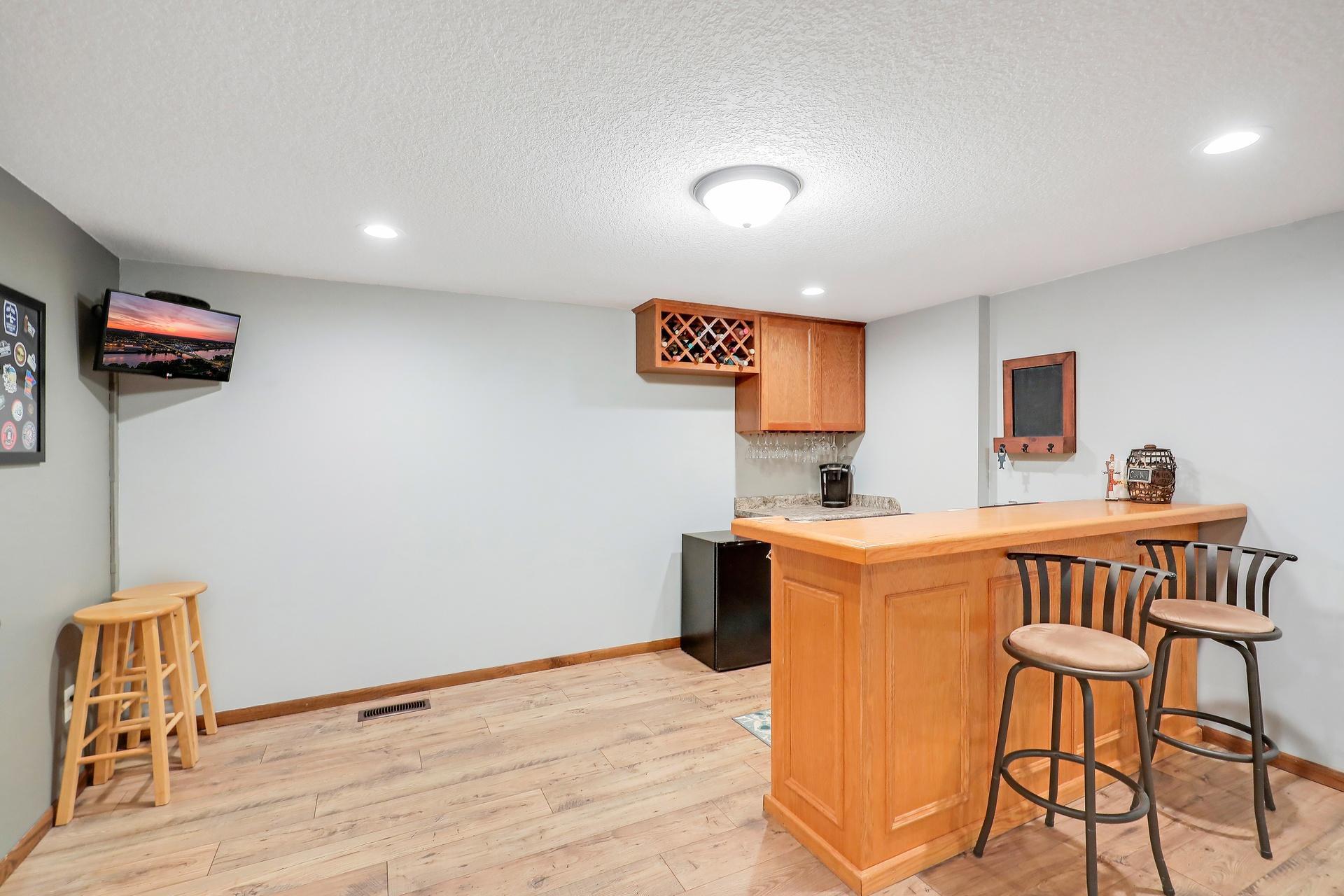 View of Residential at 624 Hennes Avenue, Shakopee MN 55379, Shakopee (44 of 71) - Mike Wilen | Minnesota Team Real Estate