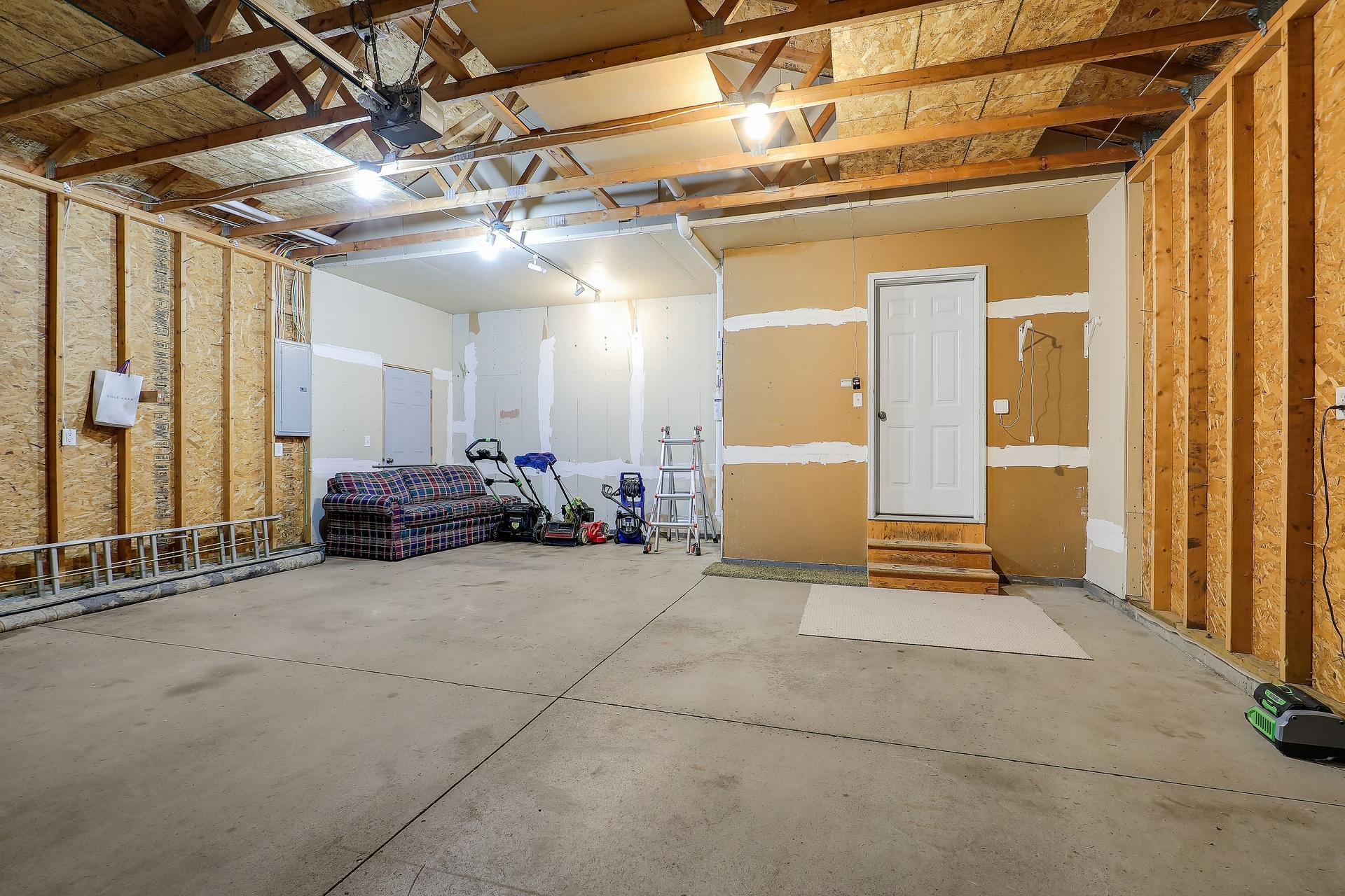 View of Residential at 890 Newport Avenue, Shakopee MN 55379, Shakopee (40 of 51) - Mike Wilen | Minnesota Team Real Estate
