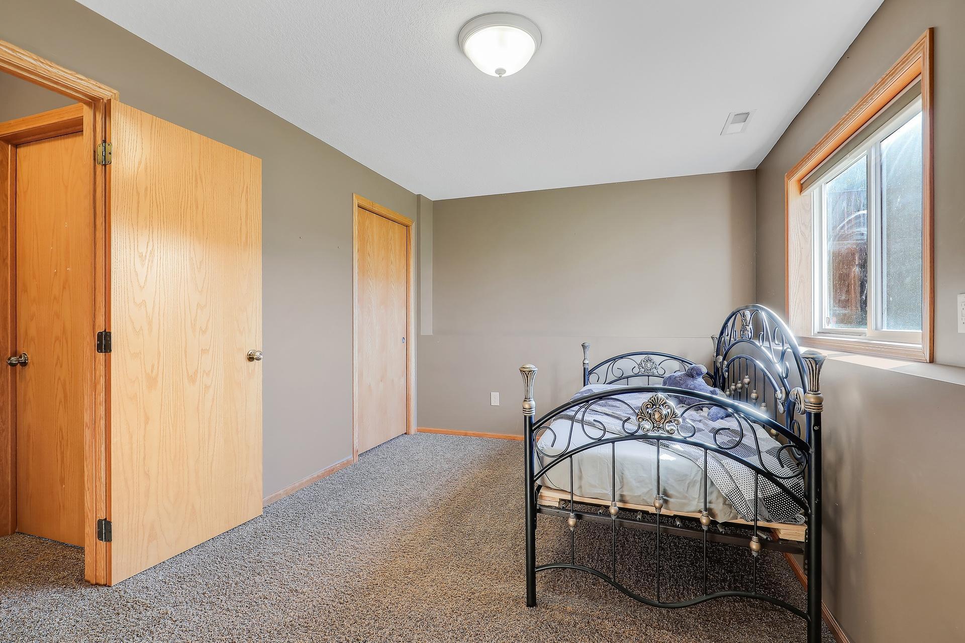 View of Residential at 890 Newport Avenue, Shakopee MN 55379, Shakopee (36 of 51) - Mike Wilen | Minnesota Team Real Estate