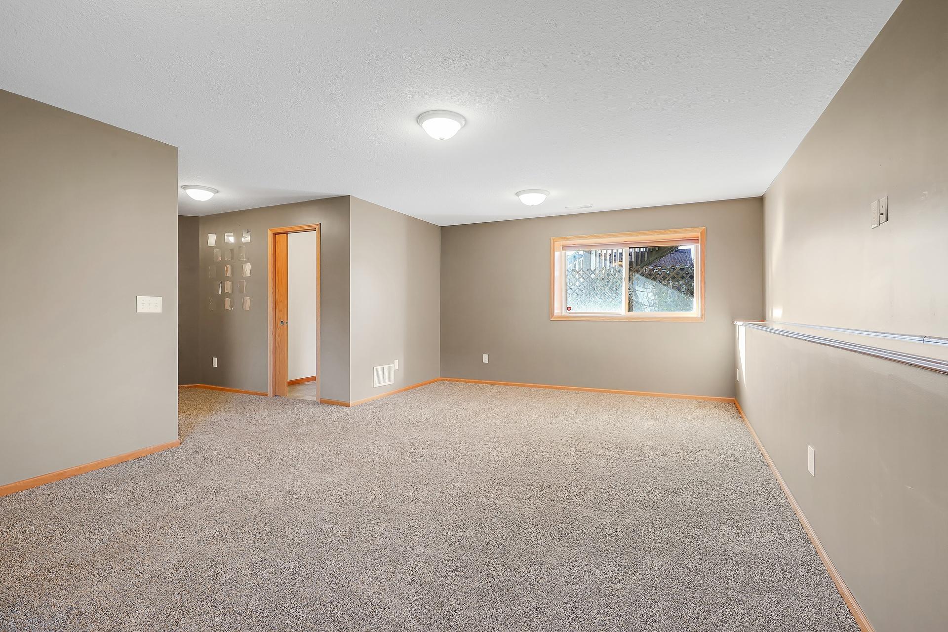 View of Residential at 890 Newport Avenue, Shakopee MN 55379, Shakopee (32 of 51) - Mike Wilen | Minnesota Team Real Estate