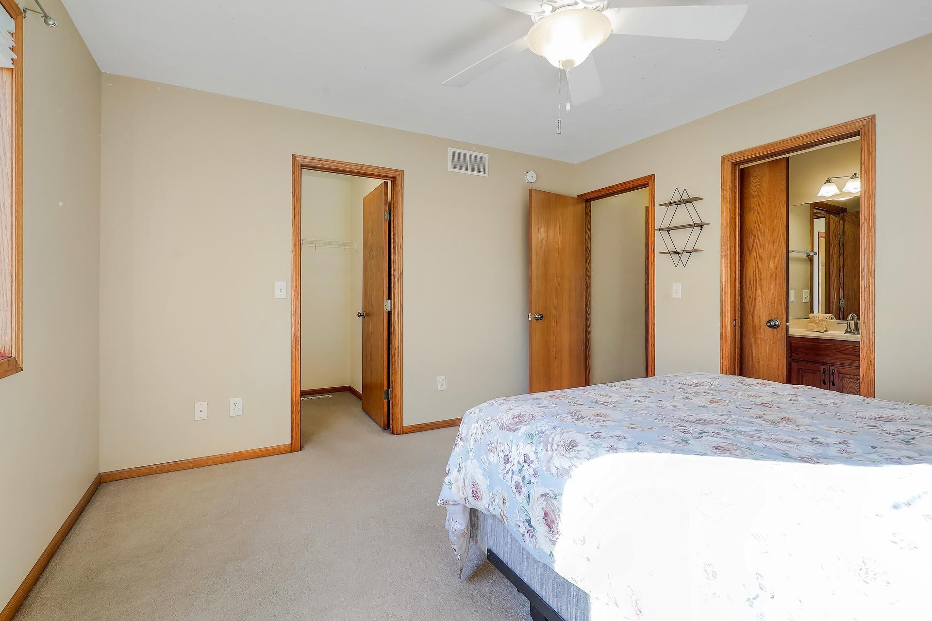 View of Residential at 890 Newport Avenue, Shakopee MN 55379, Shakopee (19 of 51) - Mike Wilen | Minnesota Team Real Estate