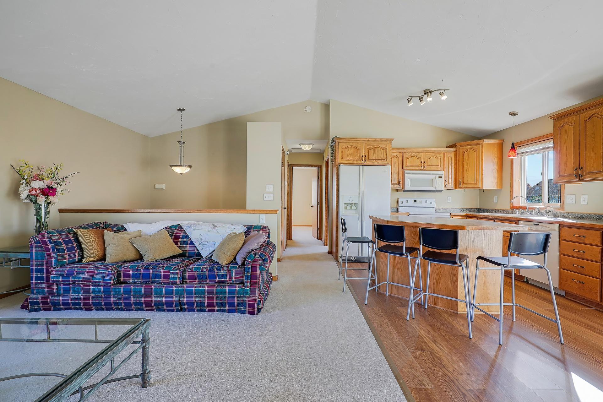 View of Residential at 890 Newport Avenue, Shakopee MN 55379, Shakopee (7 of 51) - Mike Wilen | Minnesota Team Real Estate