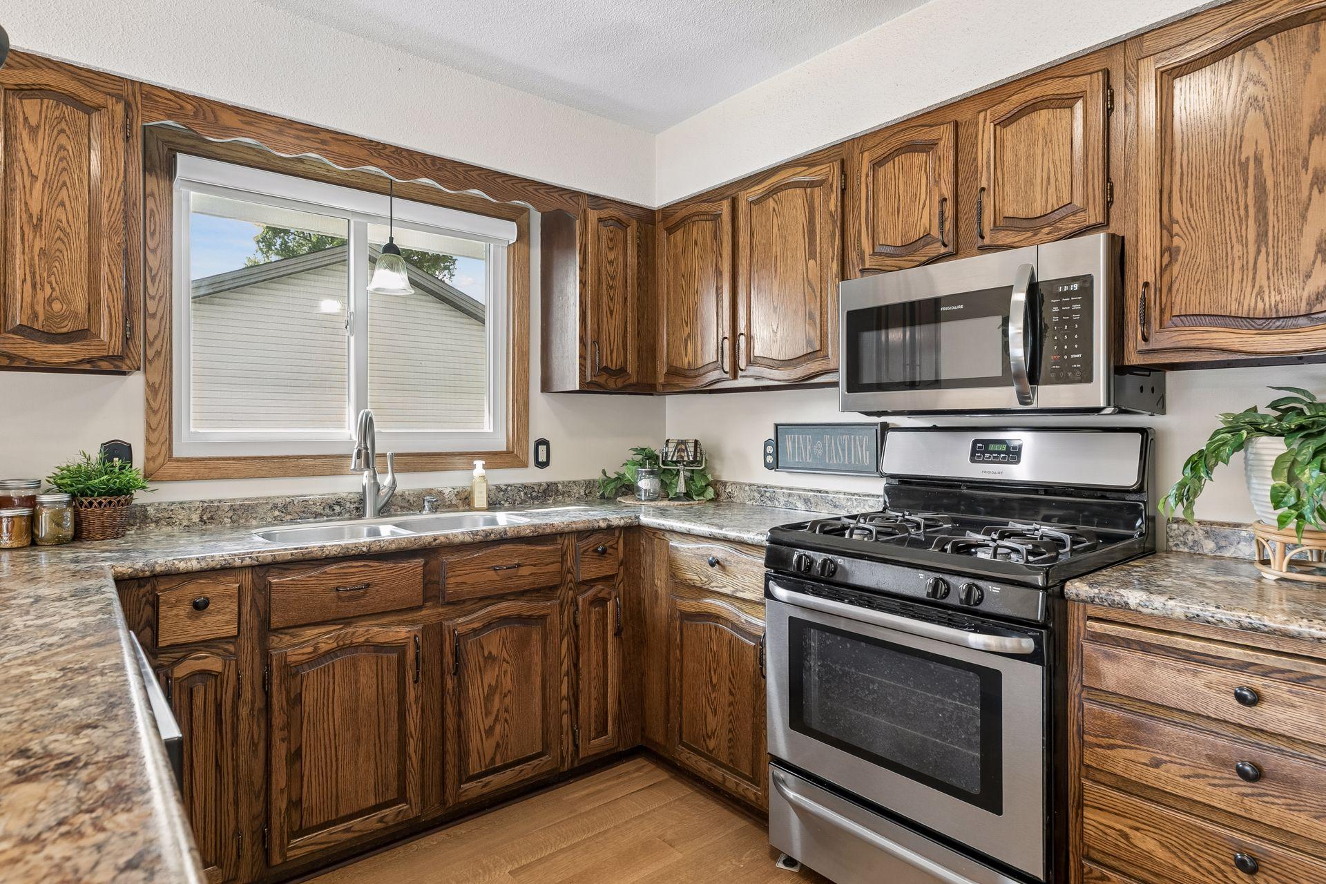 View of Residential at 6364 Crosby Avenue, Inver Grove Heights MN 55076, Inver Grove Heights (10 of 38) - Mike Wilen | Minnesota Team Real Estate