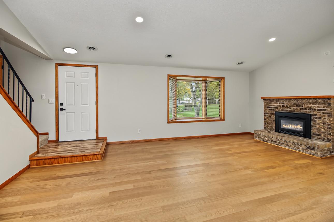View of Residential at 3612 Gershwin Lane, Oakdale MN 55128, Oakdale (6 of 29) - Mike Wilen | Minnesota Team Real Estate