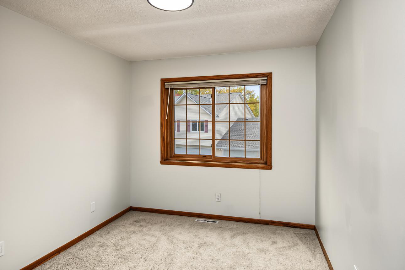 View of Residential at 3612 Gershwin Lane, Oakdale MN 55128, Oakdale (23 of 29) - Mike Wilen | Minnesota Team Real Estate