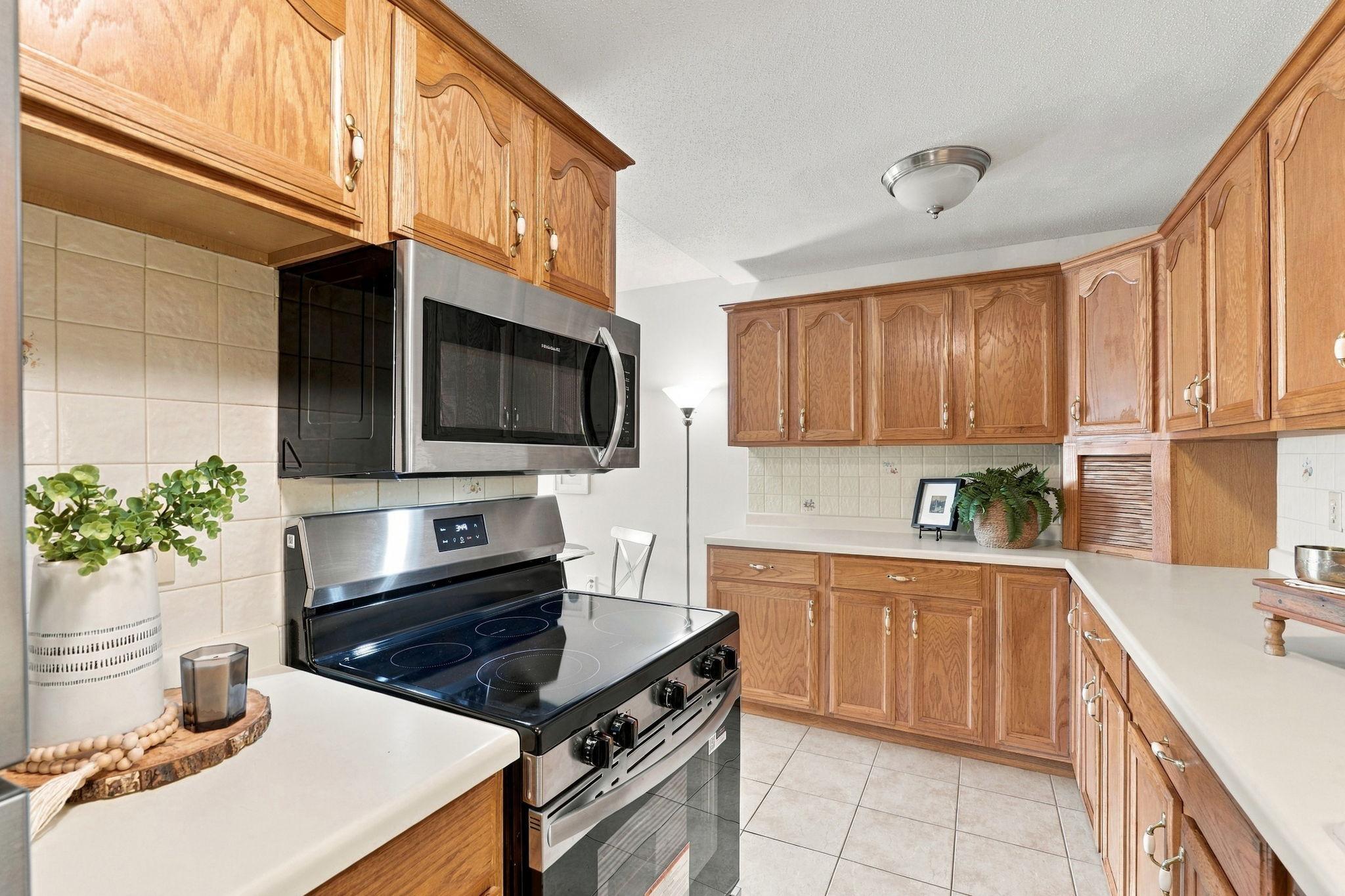 View of Residential at 329 Geneva Avenue #307, Oakdale MN 55128, Oakdale (3 of 24) - Mike Wilen | Minnesota Team Real Estate