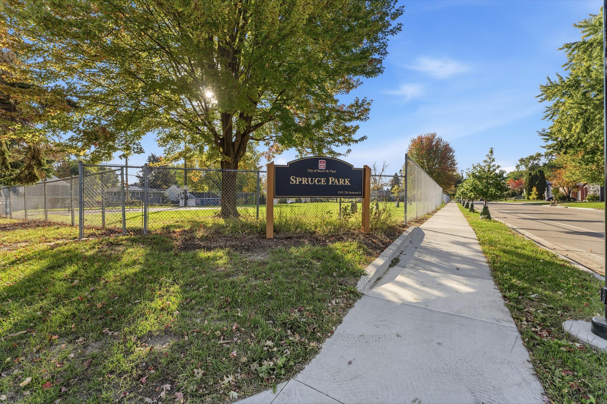 View of Residential at 1403 8th Avenue, South Saint Paul MN 55075, South Saint Paul (28 of 33) - Mike Wilen | Minnesota Team Real Estate