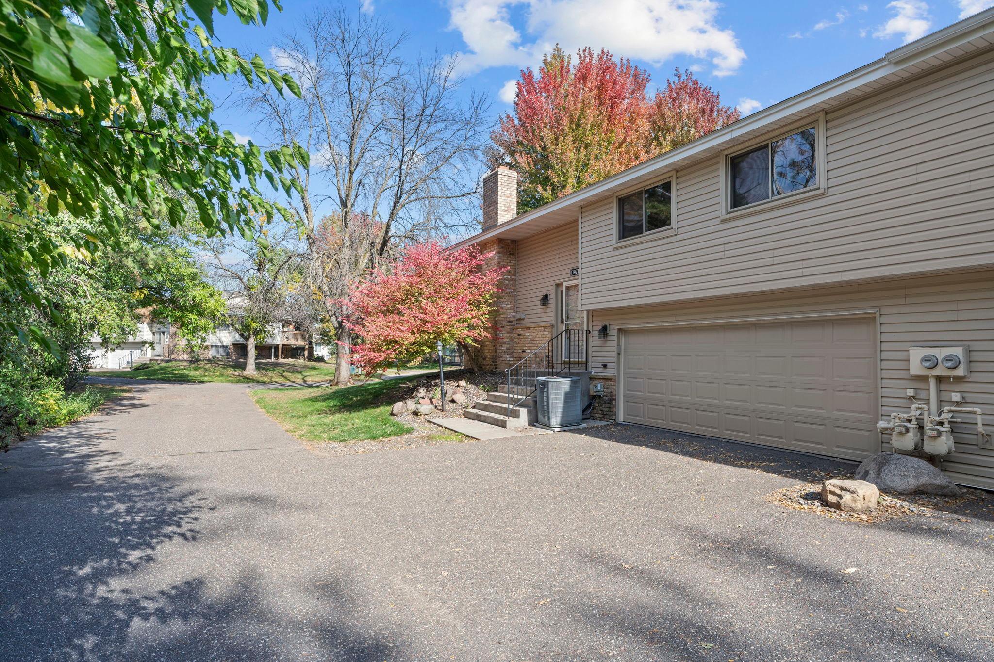View of Residential at 11971 71st Avenue, Maple Grove MN 55369, Maple Grove (37 of 55) - Mike Wilen | Minnesota Team Real Estate