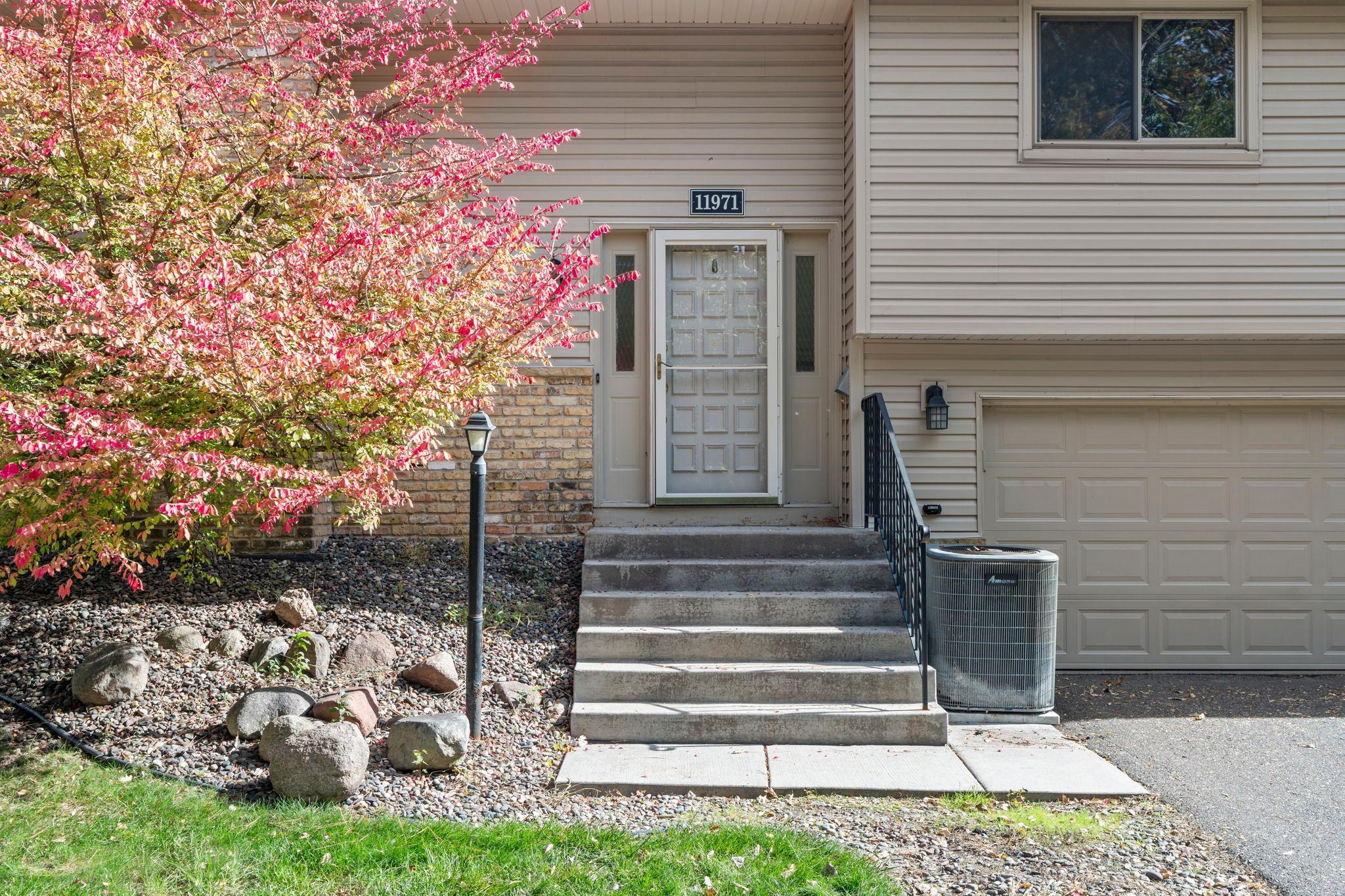 View of Residential at 11971 71st Avenue, Maple Grove MN 55369, Maple Grove (35 of 55) - Mike Wilen | Minnesota Team Real Estate