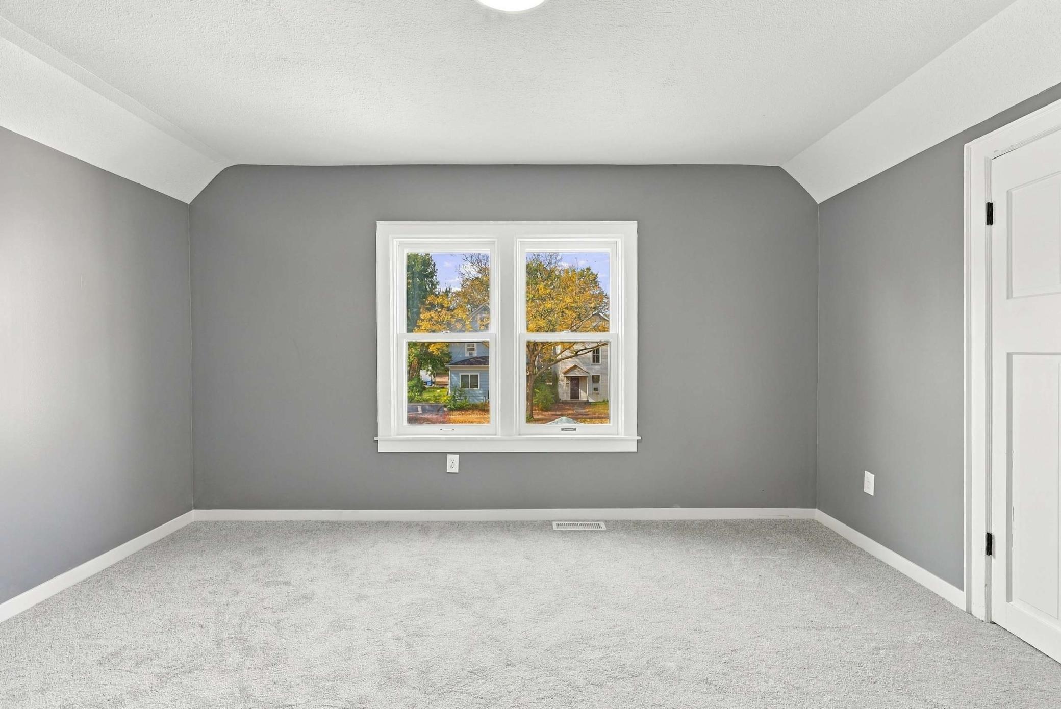 View of Residential at 2533 Cedar Avenue, Minneapolis MN 55404, Minneapolis (16 of 35) - Mike Wilen | Minnesota Team Real Estate