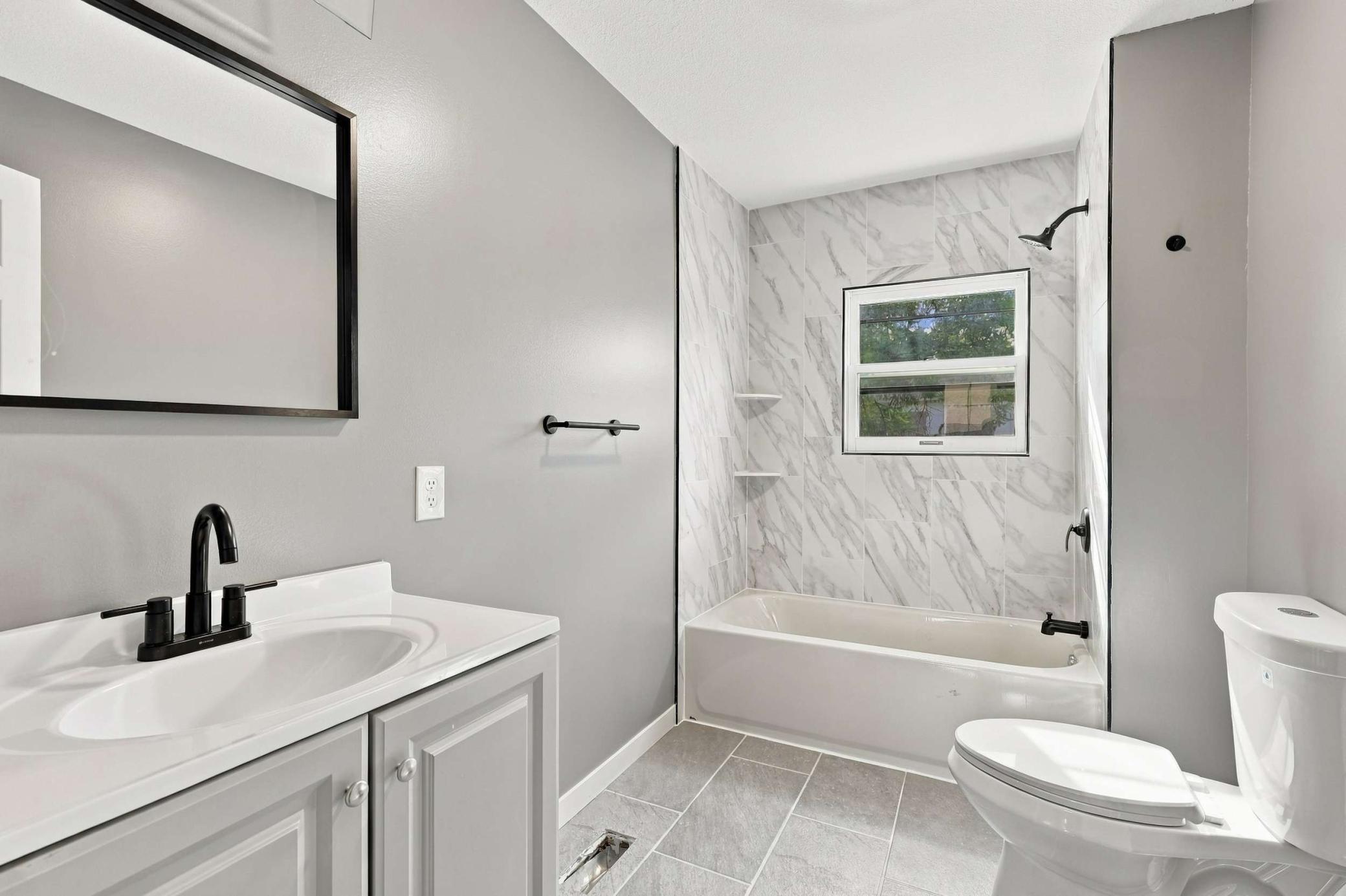 View of Residential at 2533 Cedar Avenue, Minneapolis MN 55404, Minneapolis (15 of 35) - Mike Wilen | Minnesota Team Real Estate