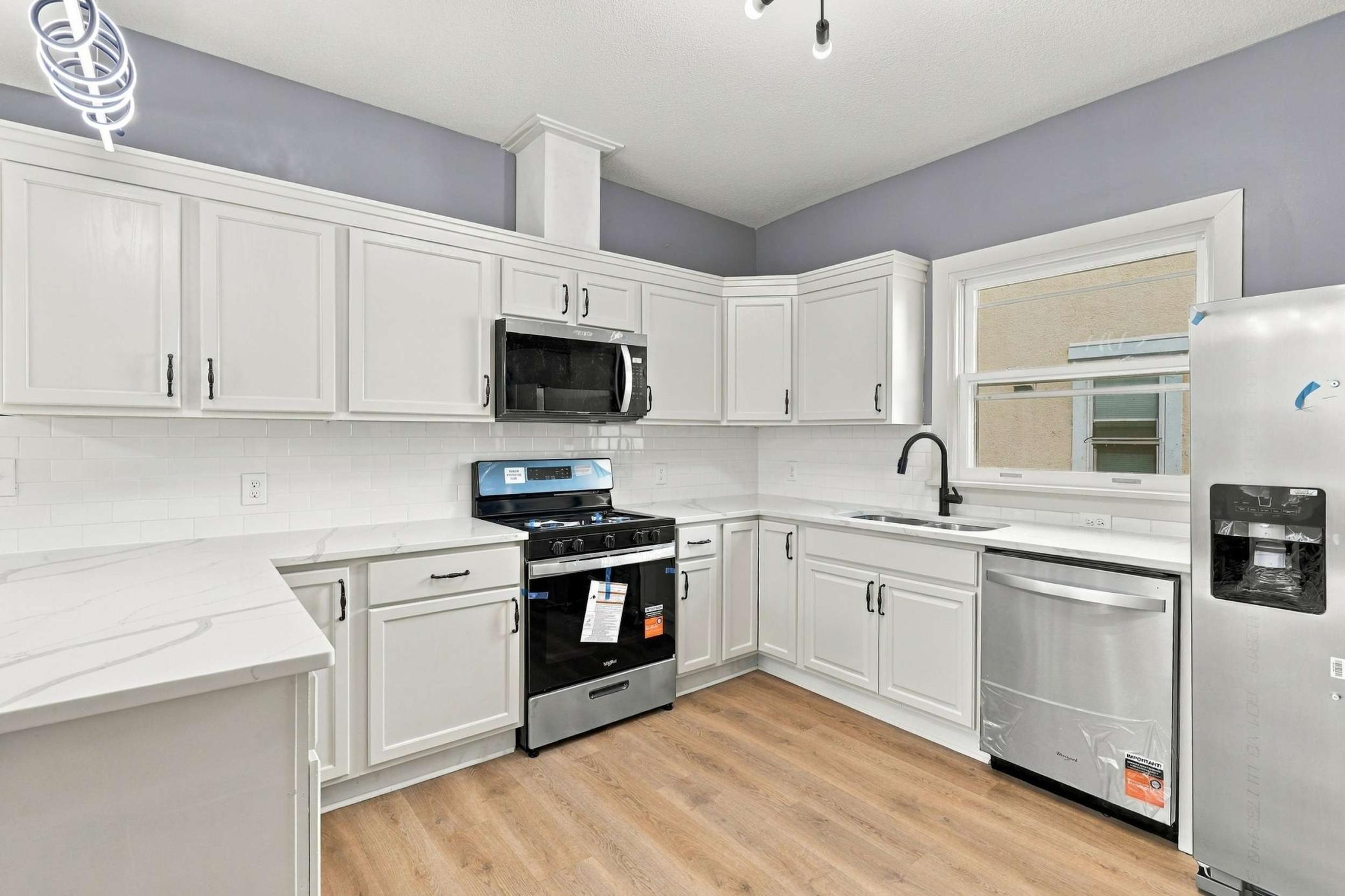 View of Residential at 2533 Cedar Avenue, Minneapolis MN 55404, Minneapolis (10 of 35) - Mike Wilen | Minnesota Team Real Estate