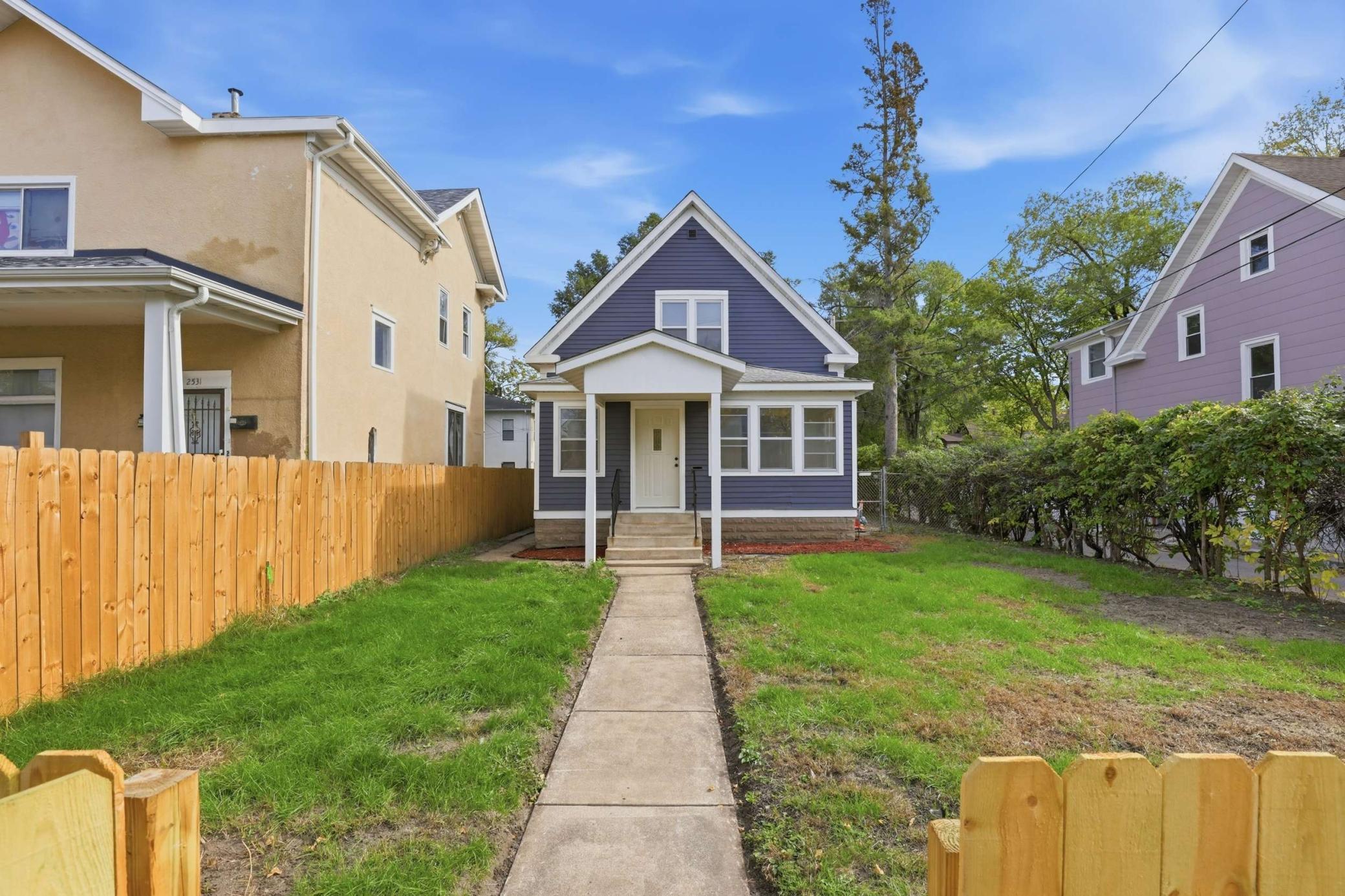 View of Single Family at 2533 Cedar Avenue, Minneapolis - Mike Wilen | Minnesota Team Real Estate