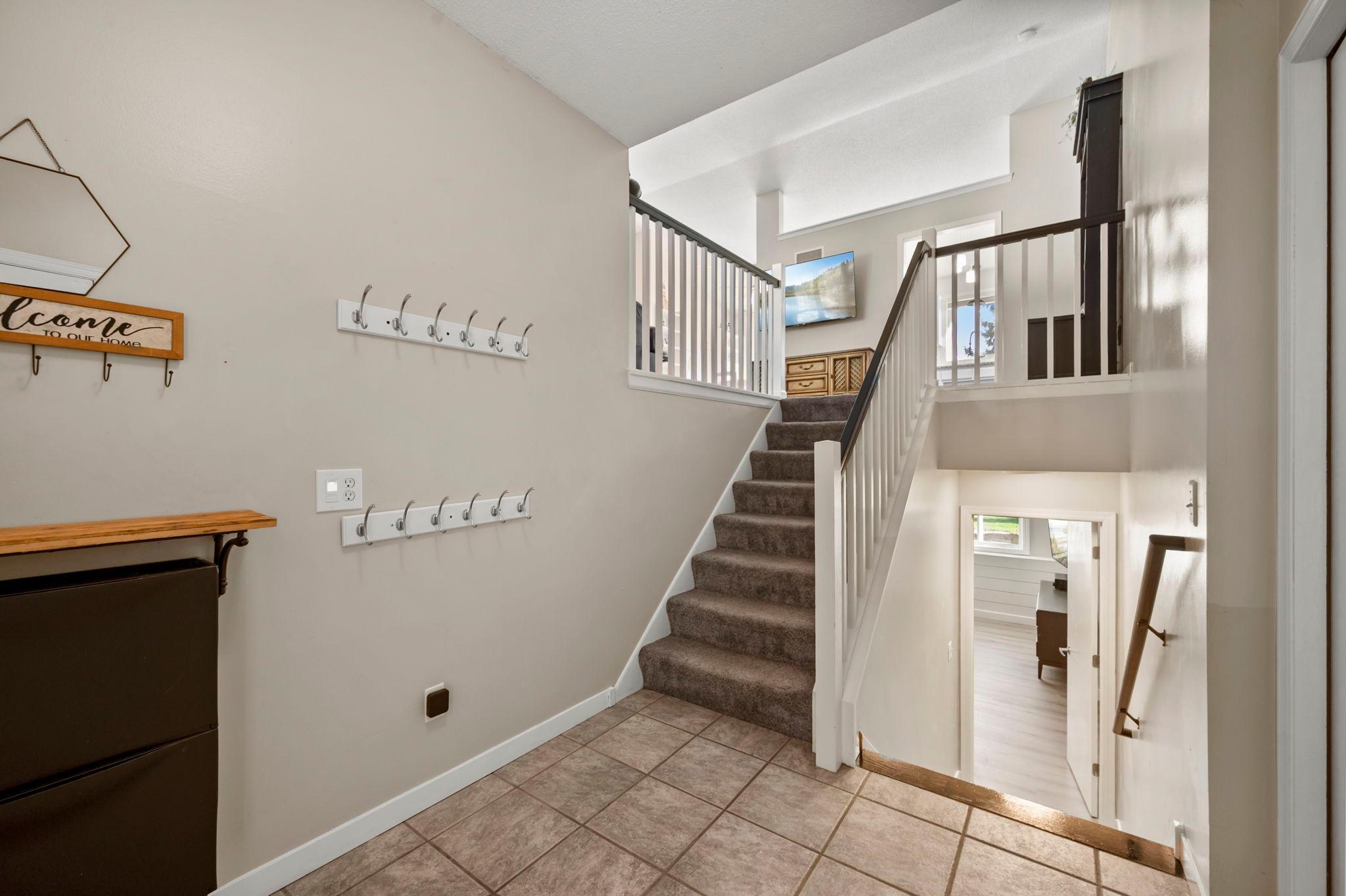 View of Residential at 6982 Carlyle Road, Woodbury MN 55125, Woodbury (4 of 53) - Mike Wilen | Minnesota Team Real Estate