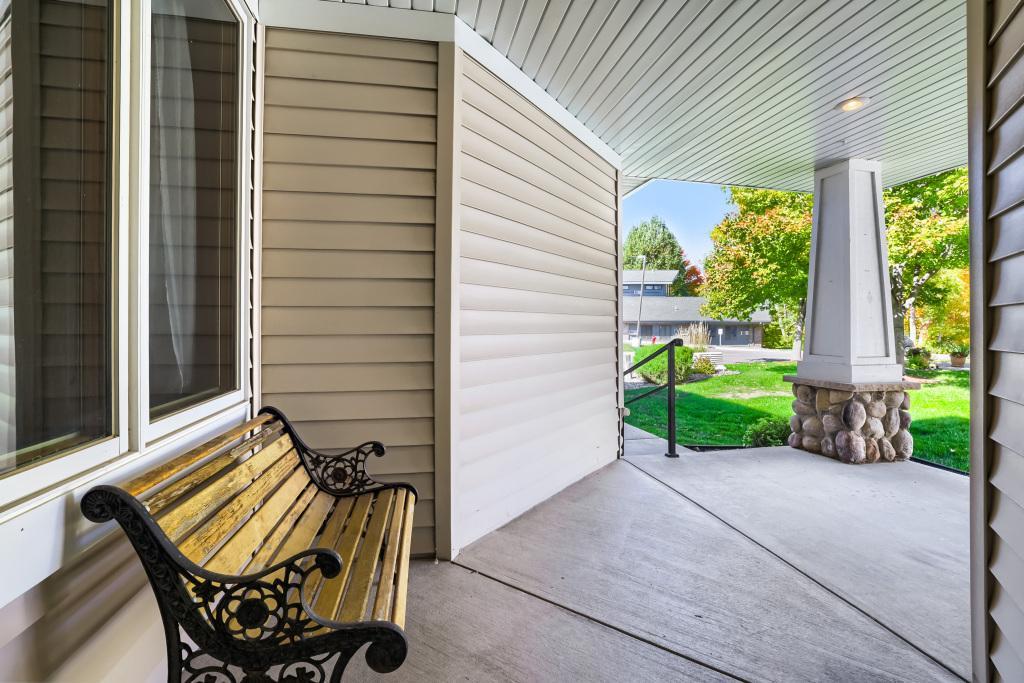 View of Residential at 9224 Blackoaks Lane, Maple Grove MN 55311, Maple Grove (4 of 44) - Mike Wilen | Minnesota Team Real Estate