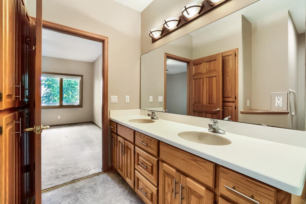 View of Residential at 9224 Blackoaks Lane, Maple Grove MN 55311, Maple Grove (24 of 44) - Mike Wilen | Minnesota Team Real Estate