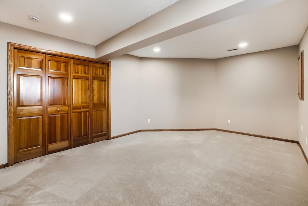 View of Residential at 9224 Blackoaks Lane, Maple Grove MN 55311, Maple Grove (28 of 44) - Mike Wilen | Minnesota Team Real Estate