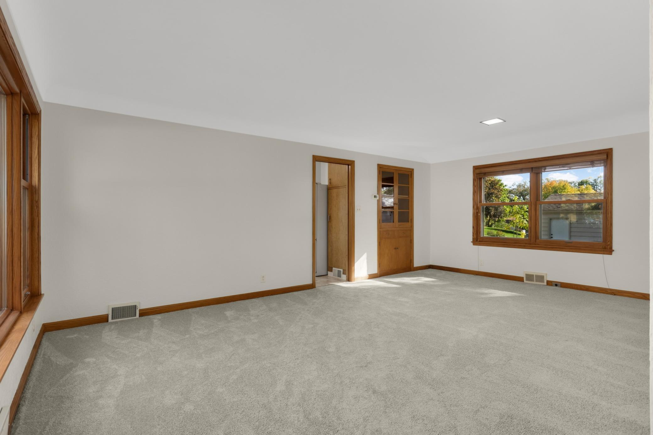 View of Residential at 1208 Hoyt Avenue, Saint Paul MN 55106, Saint Paul (4 of 28) - Mike Wilen | Minnesota Team Real Estate