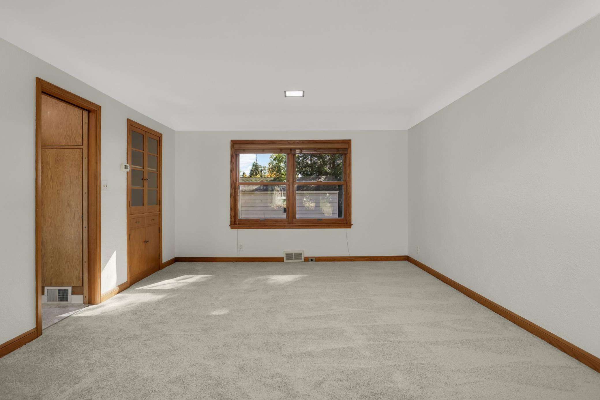 View of Residential at 1208 Hoyt Avenue, Saint Paul MN 55106, Saint Paul (5 of 28) - Mike Wilen | Minnesota Team Real Estate