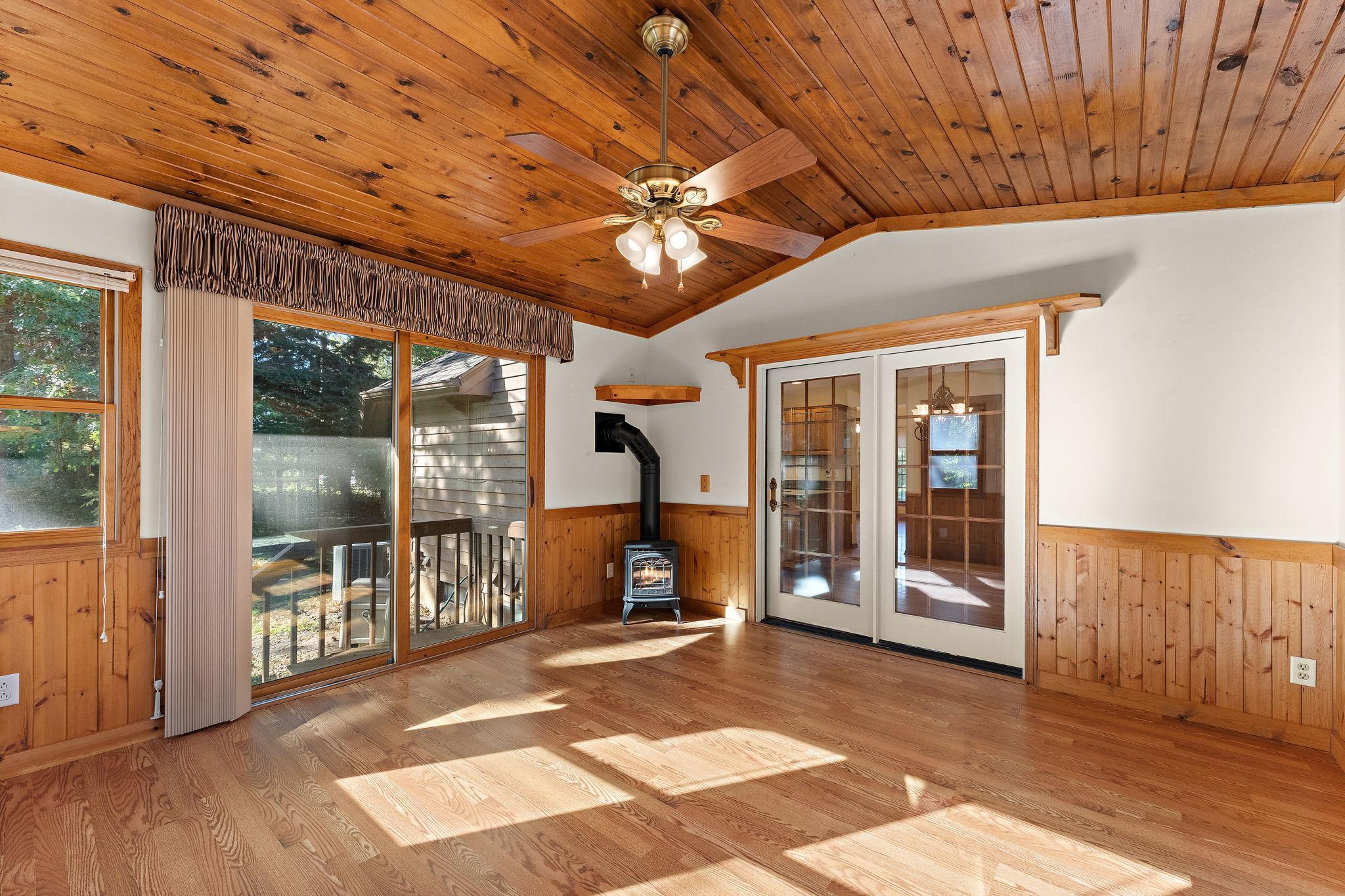 View of Residential at 1289 Donegal Bay, Woodbury MN 55125, Woodbury (24 of 61) - Mike Wilen | Minnesota Team Real Estate