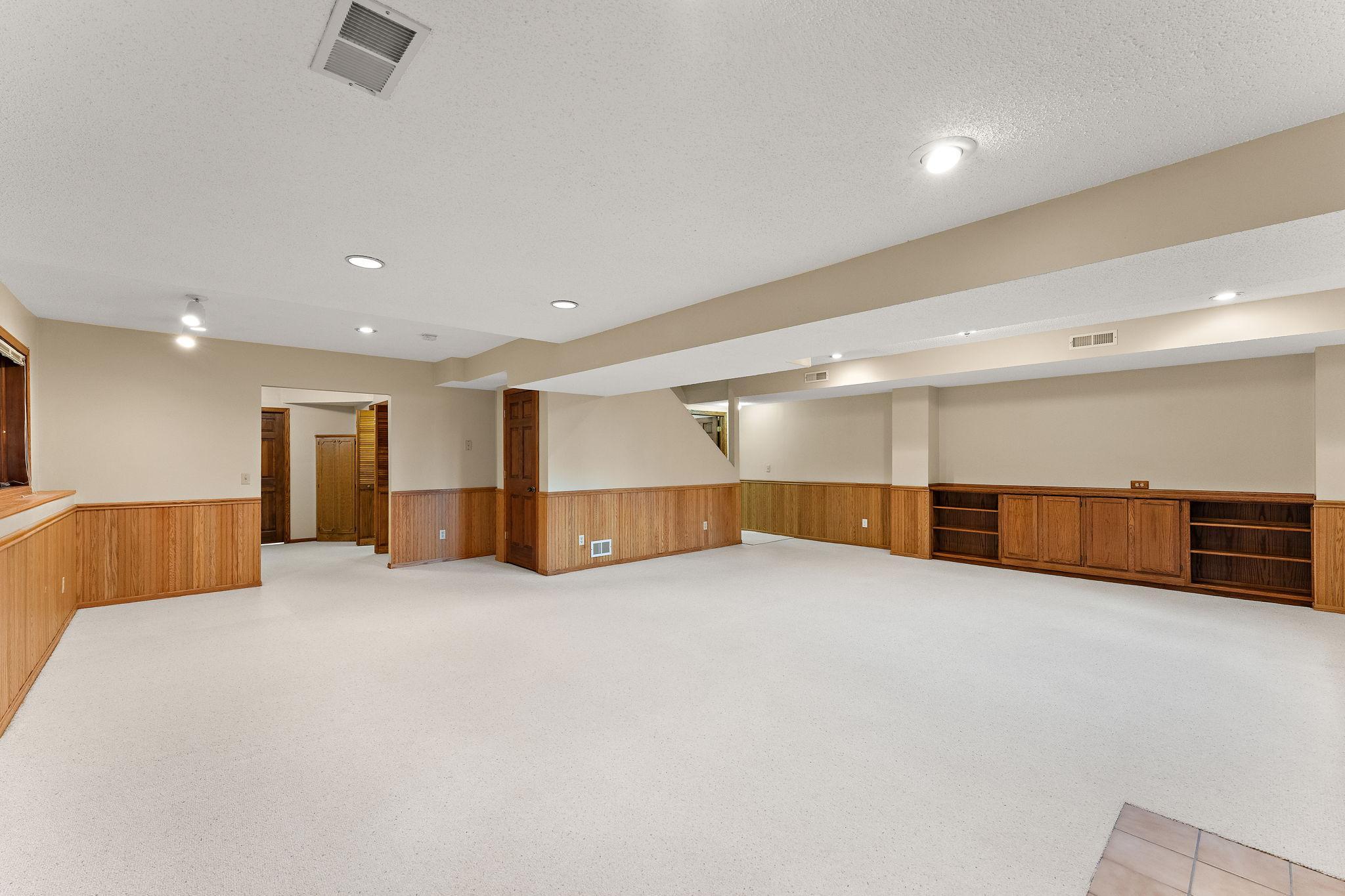 View of Residential at 1289 Donegal Bay, Woodbury MN 55125, Woodbury (44 of 61) - Mike Wilen | Minnesota Team Real Estate