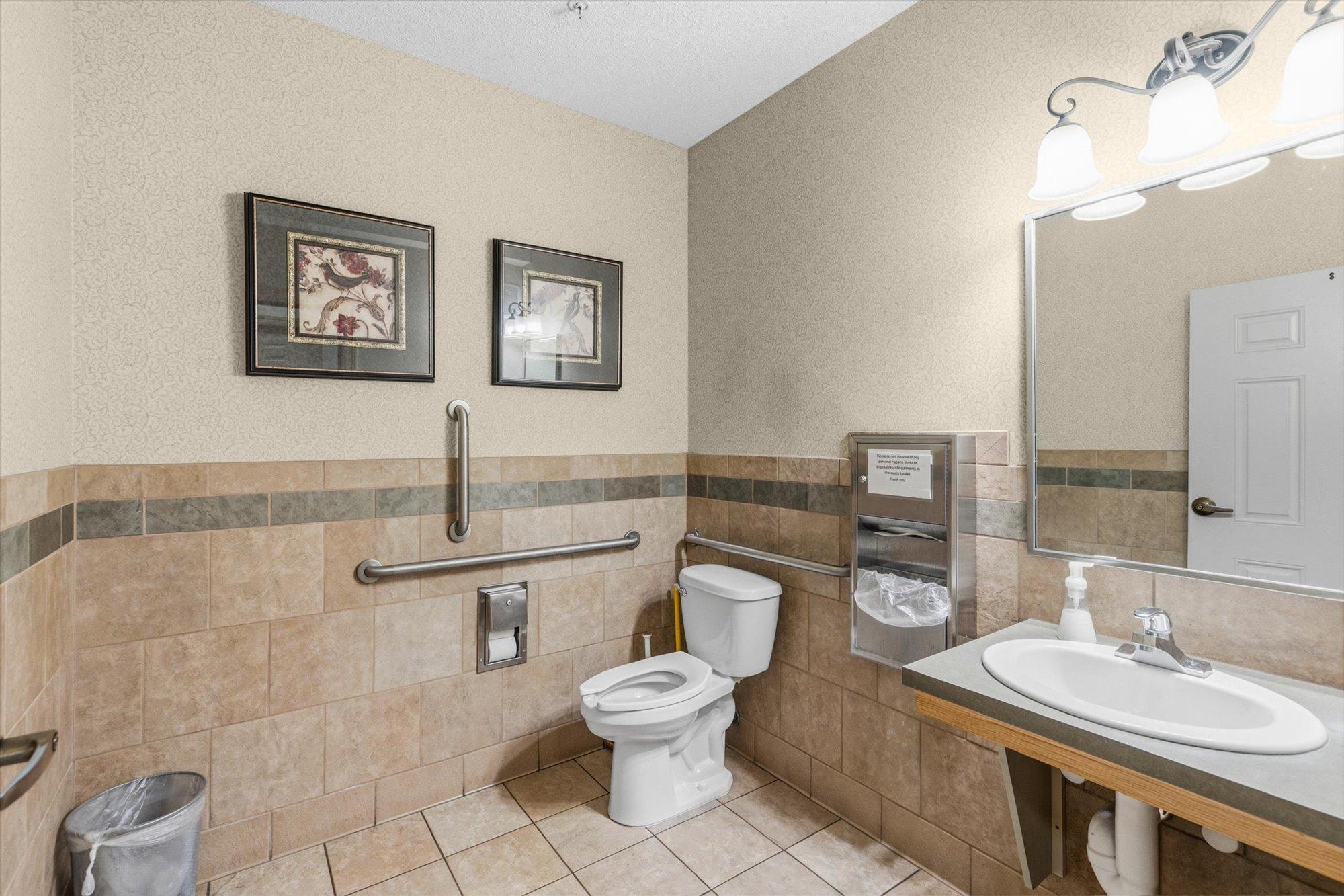 View of Residential at 935 Ferndale Street #117, Maplewood MN 55119, Maplewood (28 of 36) - Mike Wilen | Minnesota Team Real Estate