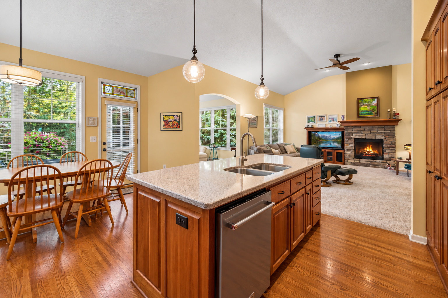 View of Residential at 5214 108th Avenue, Brooklyn Park MN 55443, Brooklyn Park (16 of 59) - Mike Wilen | Minnesota Team Real Estate