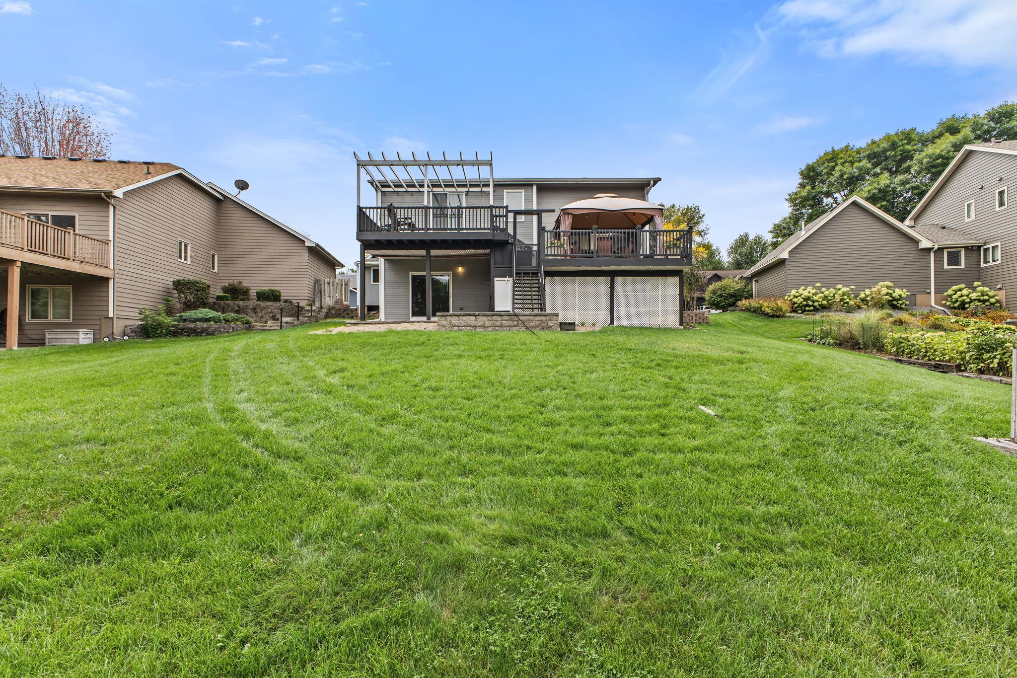 View of Residential at 13762 93rd Place, Maple Grove MN 55369, Maple Grove (29 of 30) - Mike Wilen | Minnesota Team Real Estate