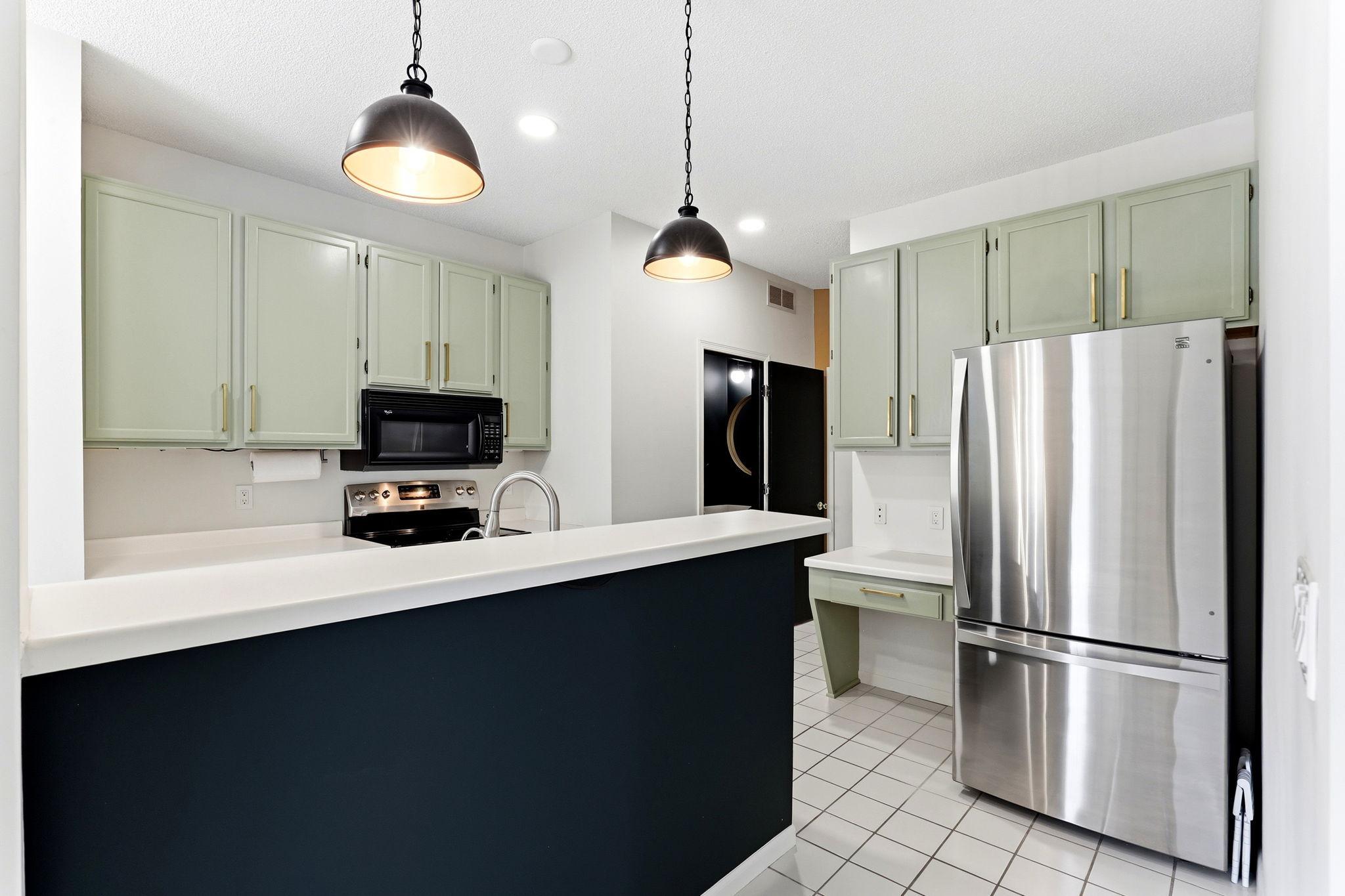 View of Residential at 14175 Plymouth Avenue #142, Burnsville MN 55337, Burnsville (17 of 39) - Mike Wilen | Minnesota Team Real Estate