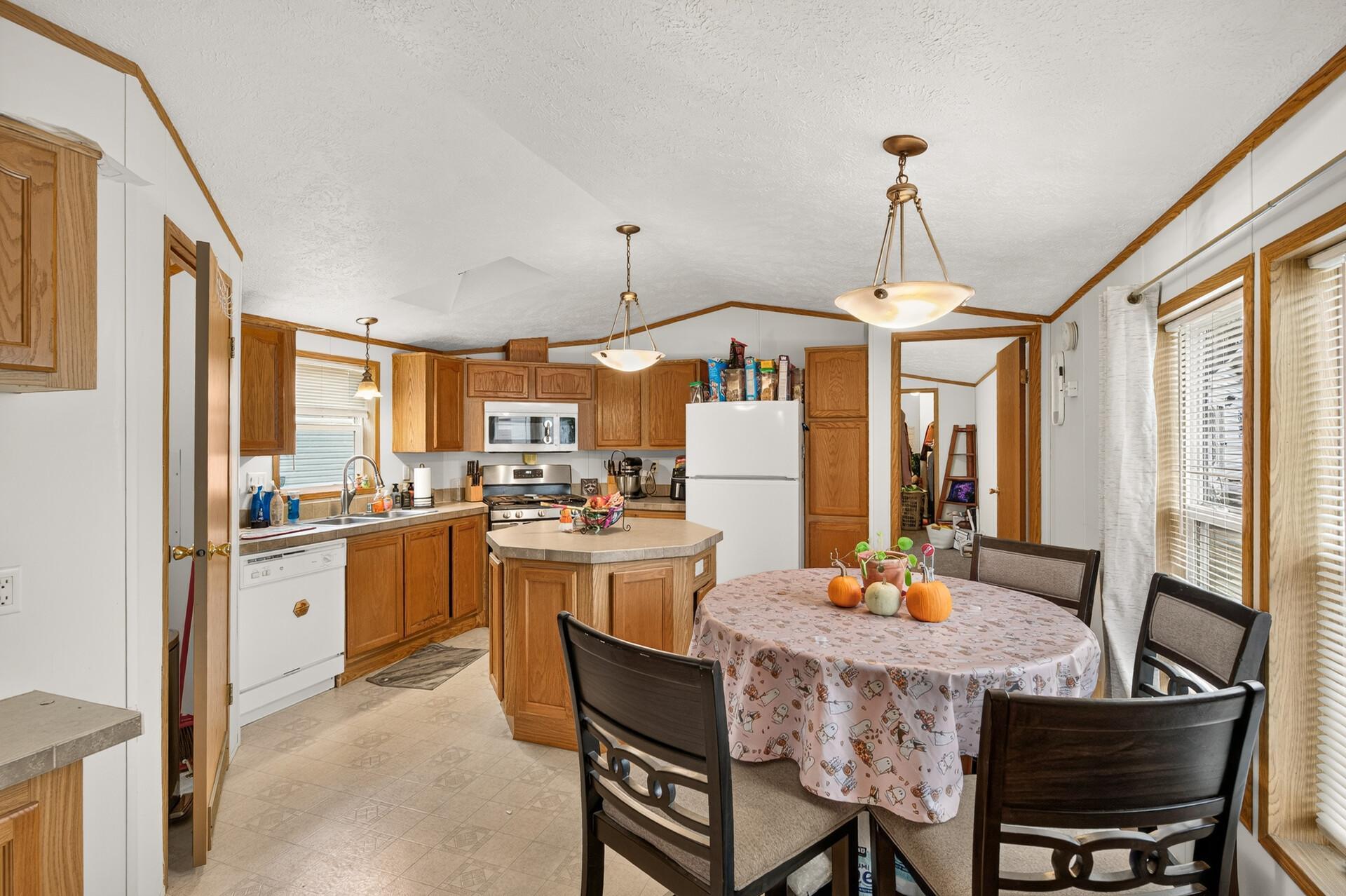 View of Residential at 1209 104th Lane, Blaine MN 55434, Blaine (10 of 29) - Mike Wilen | Minnesota Team Real Estate
