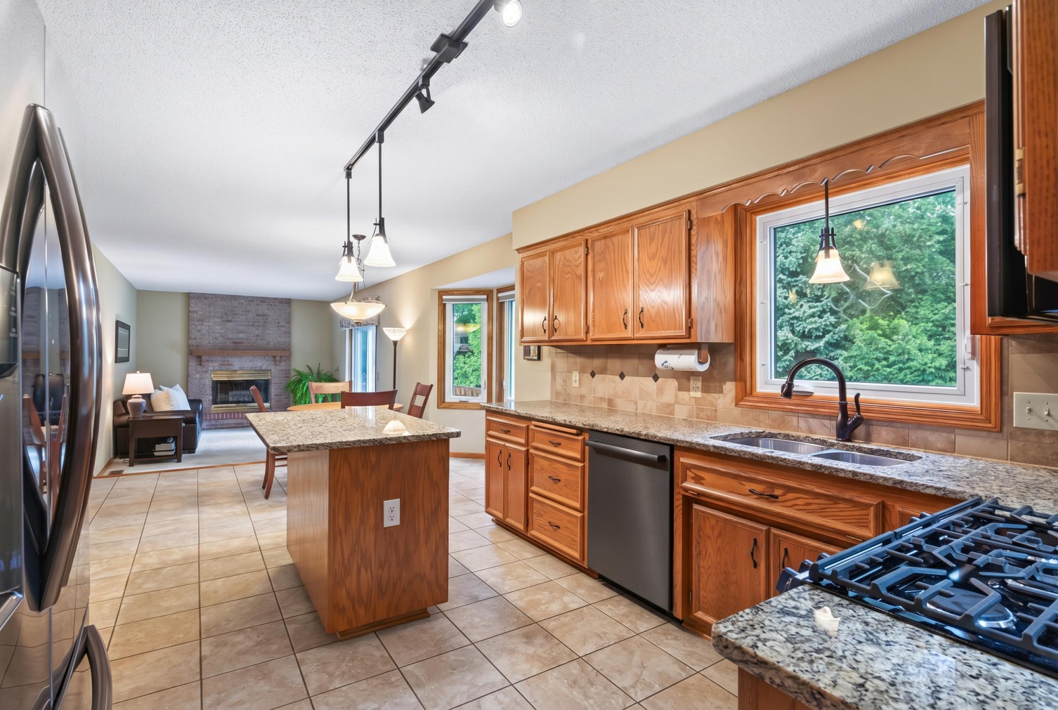 View of Residential at 13640 Gardenia Path, Apple Valley MN 55124, Apple Valley (12 of 30) - Mike Wilen | Minnesota Team Real Estate