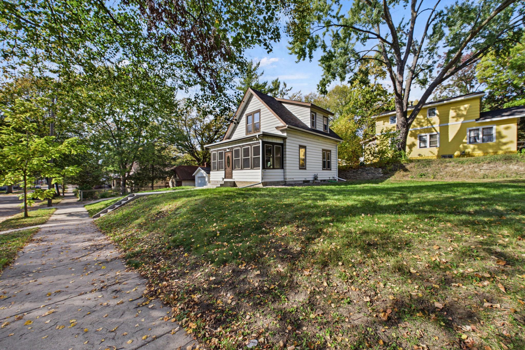 View of Residential at 3501 Queen Avenue, Minneapolis MN 55412, Minneapolis (3 of 27) - Mike Wilen | Minnesota Team Real Estate