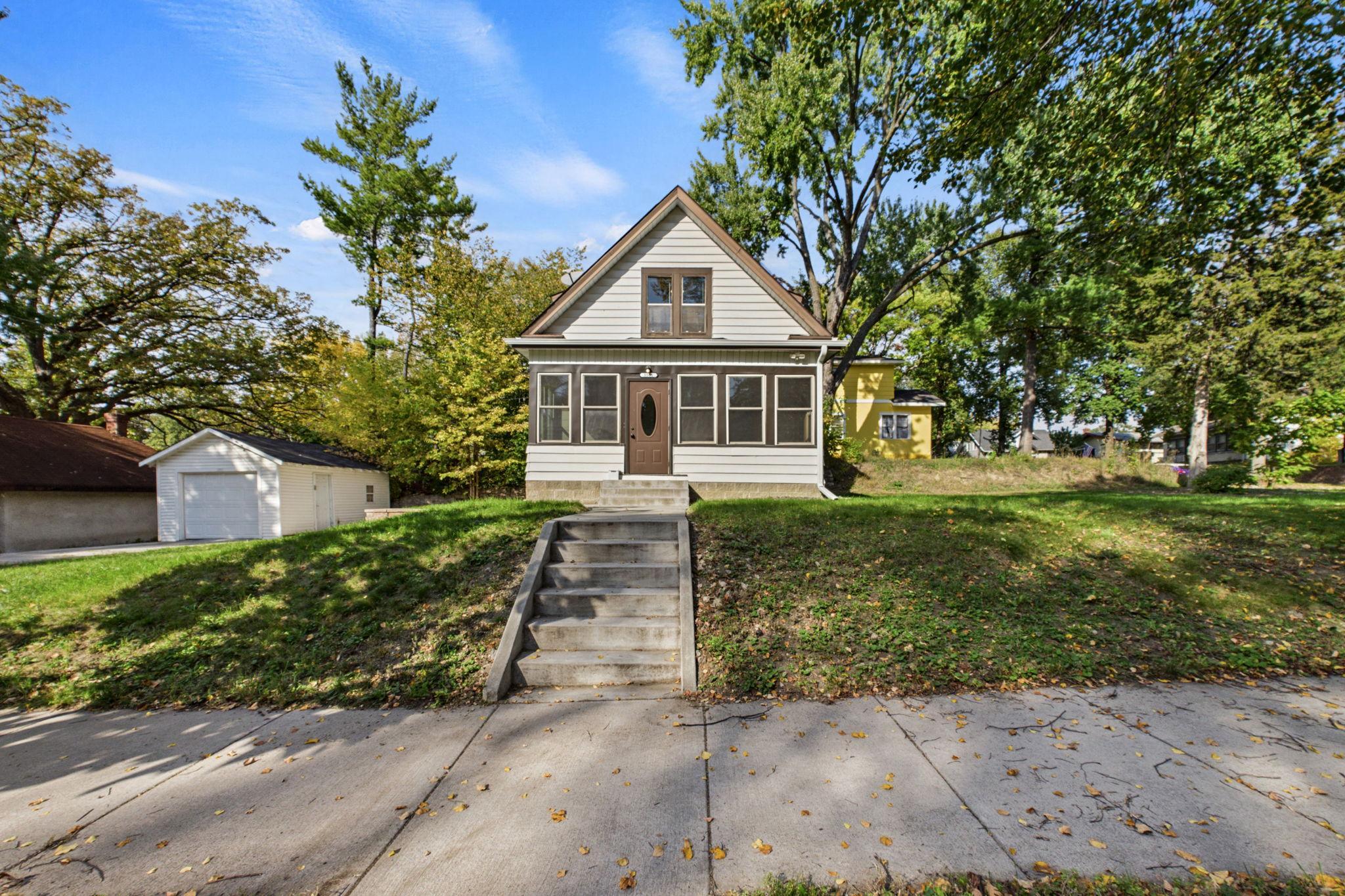View of Residential at 3501 Queen Avenue, Minneapolis MN 55412, Minneapolis (2 of 27) - Mike Wilen | Minnesota Team Real Estate