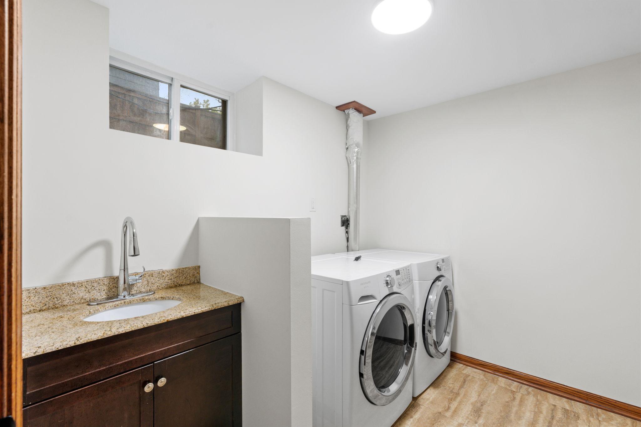 View of Residential at 3820 Elliot Avenue, Minneapolis MN 55407, Minneapolis (43 of 54) - Mike Wilen | Minnesota Team Real Estate