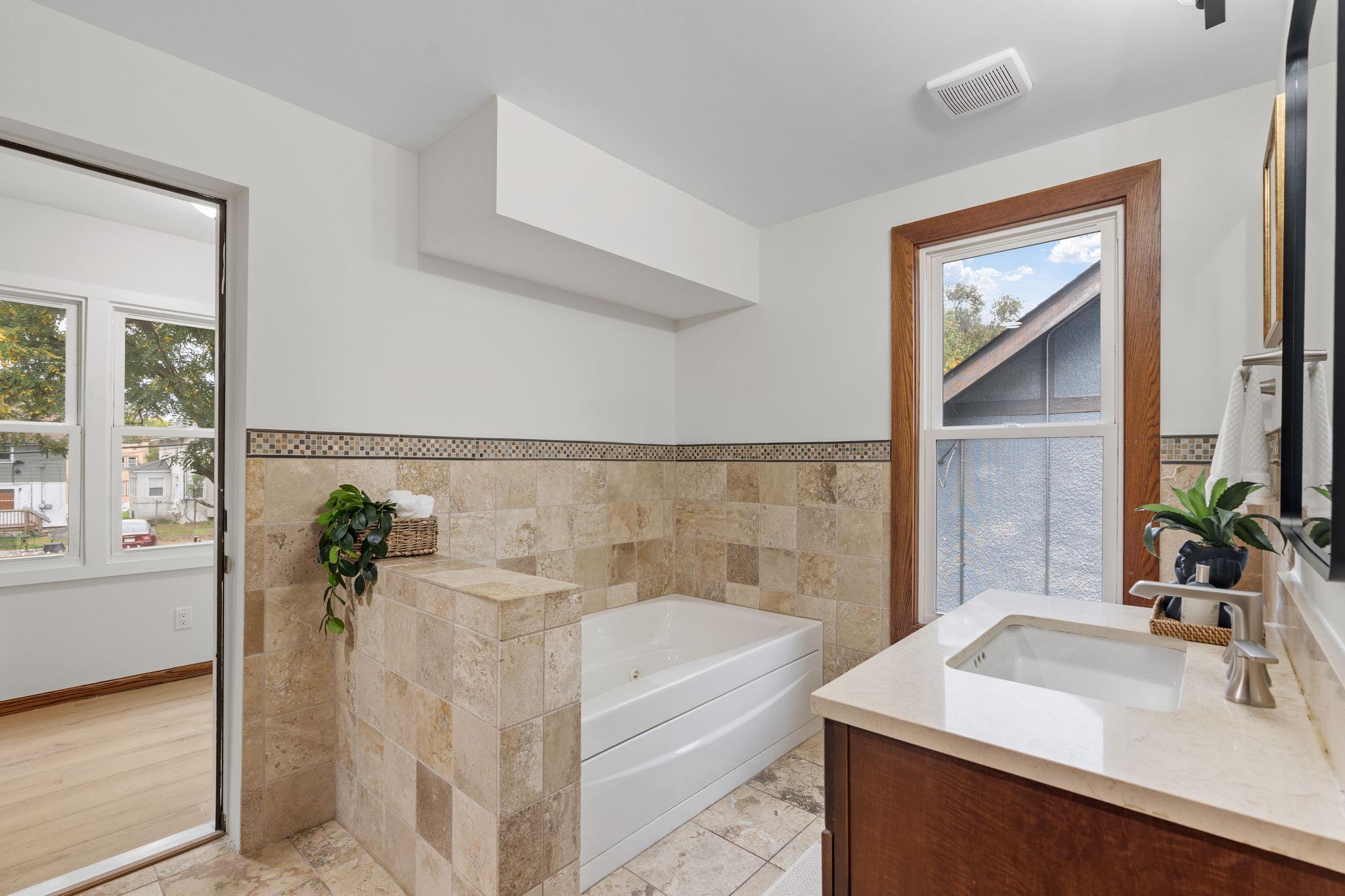 View of Residential at 3820 Elliot Avenue, Minneapolis MN 55407, Minneapolis (32 of 54) - Mike Wilen | Minnesota Team Real Estate