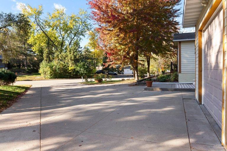 View of Residential at 5417 Rowland Road, Minnetonka MN 55343, Minnetonka (48 of 51) - Mike Wilen | Minnesota Team Real Estate