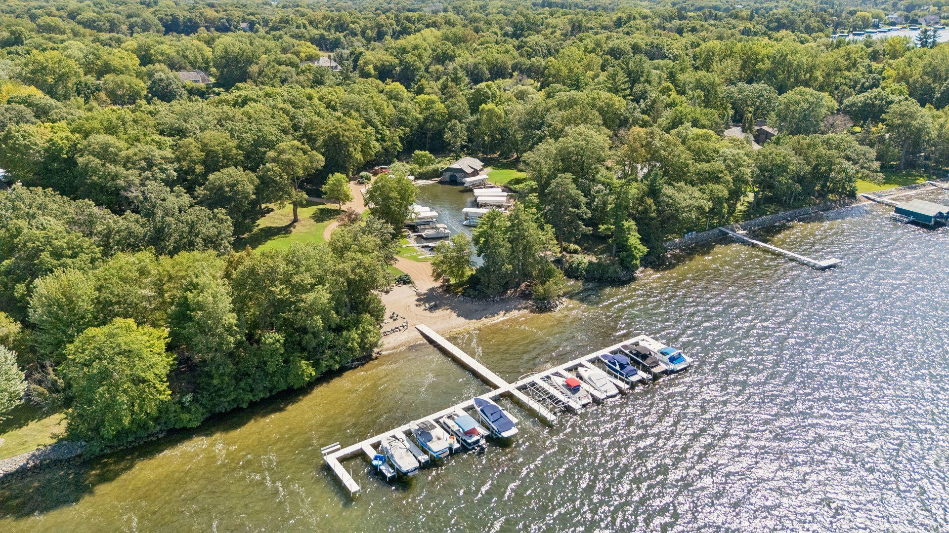 View of Residential at 5955 Boulder Bridge Lane, Excelsior MN 55331, Excelsior (69 of 73) - Mike Wilen | Minnesota Team Real Estate