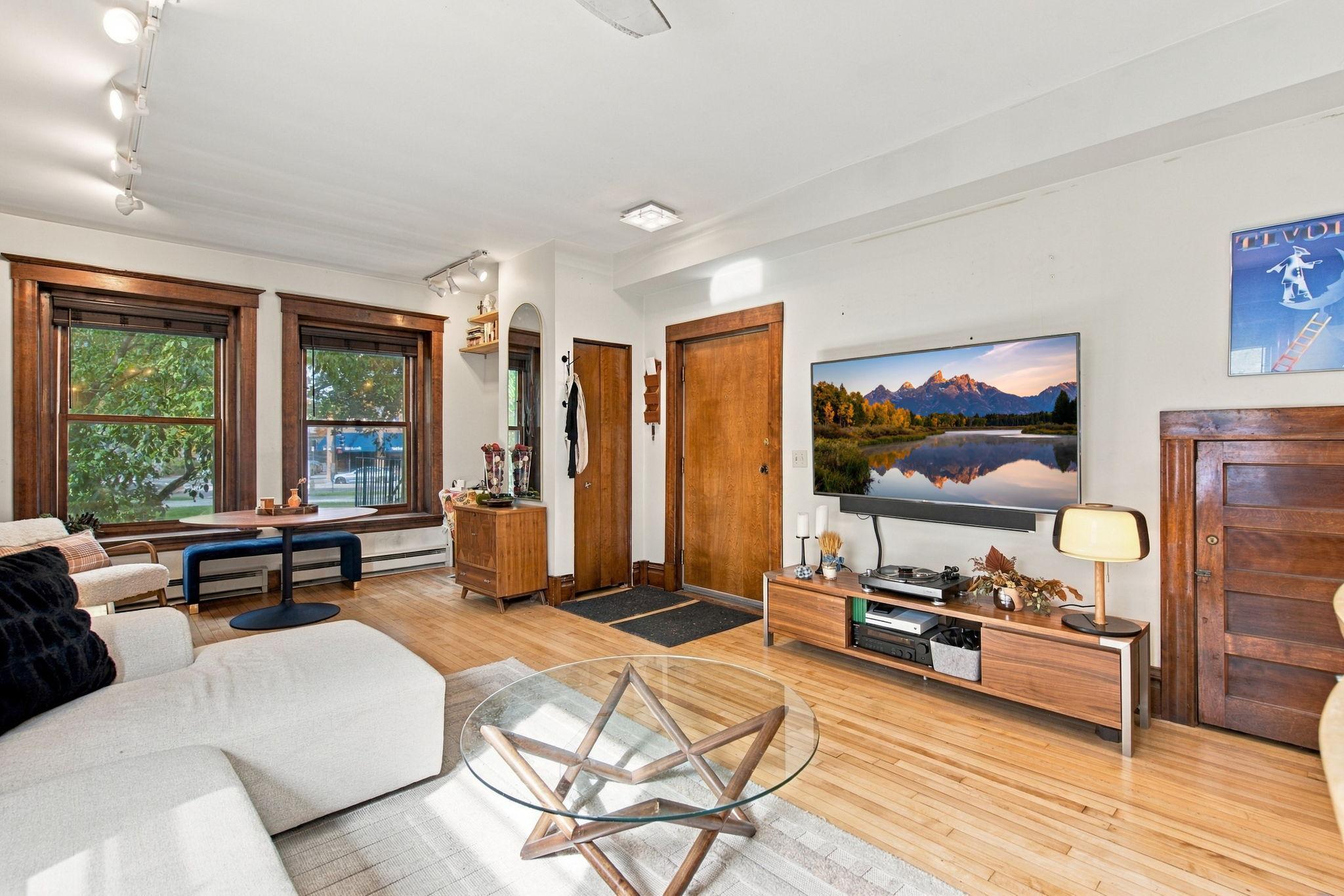 View of Residential at 2421 Emerson Avenue #103, Minneapolis MN 55405, Minneapolis (3 of 30) - Mike Wilen | Minnesota Team Real Estate