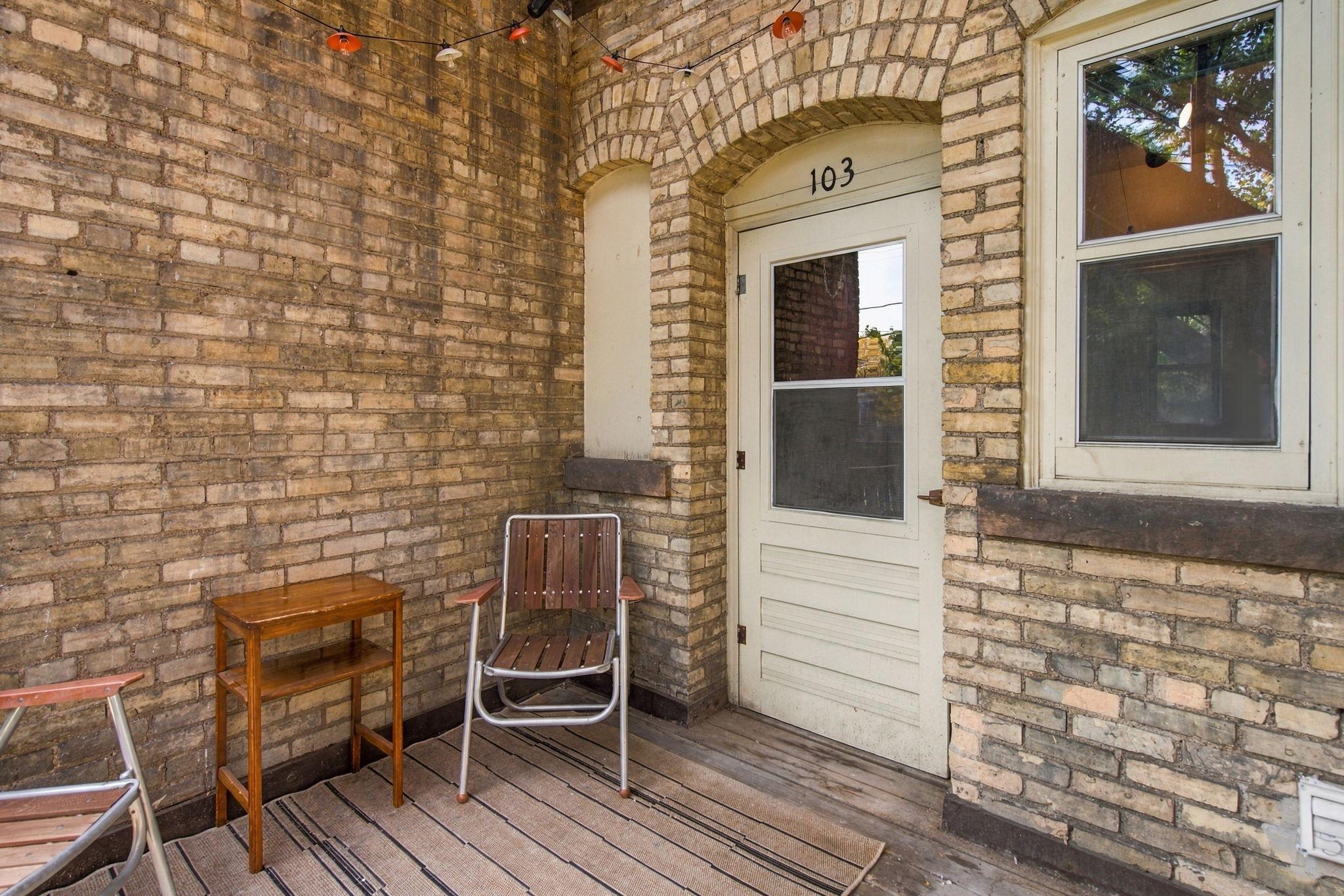 View of Residential at 2421 Emerson Avenue #103, Minneapolis MN 55405, Minneapolis (23 of 30) - Mike Wilen | Minnesota Team Real Estate