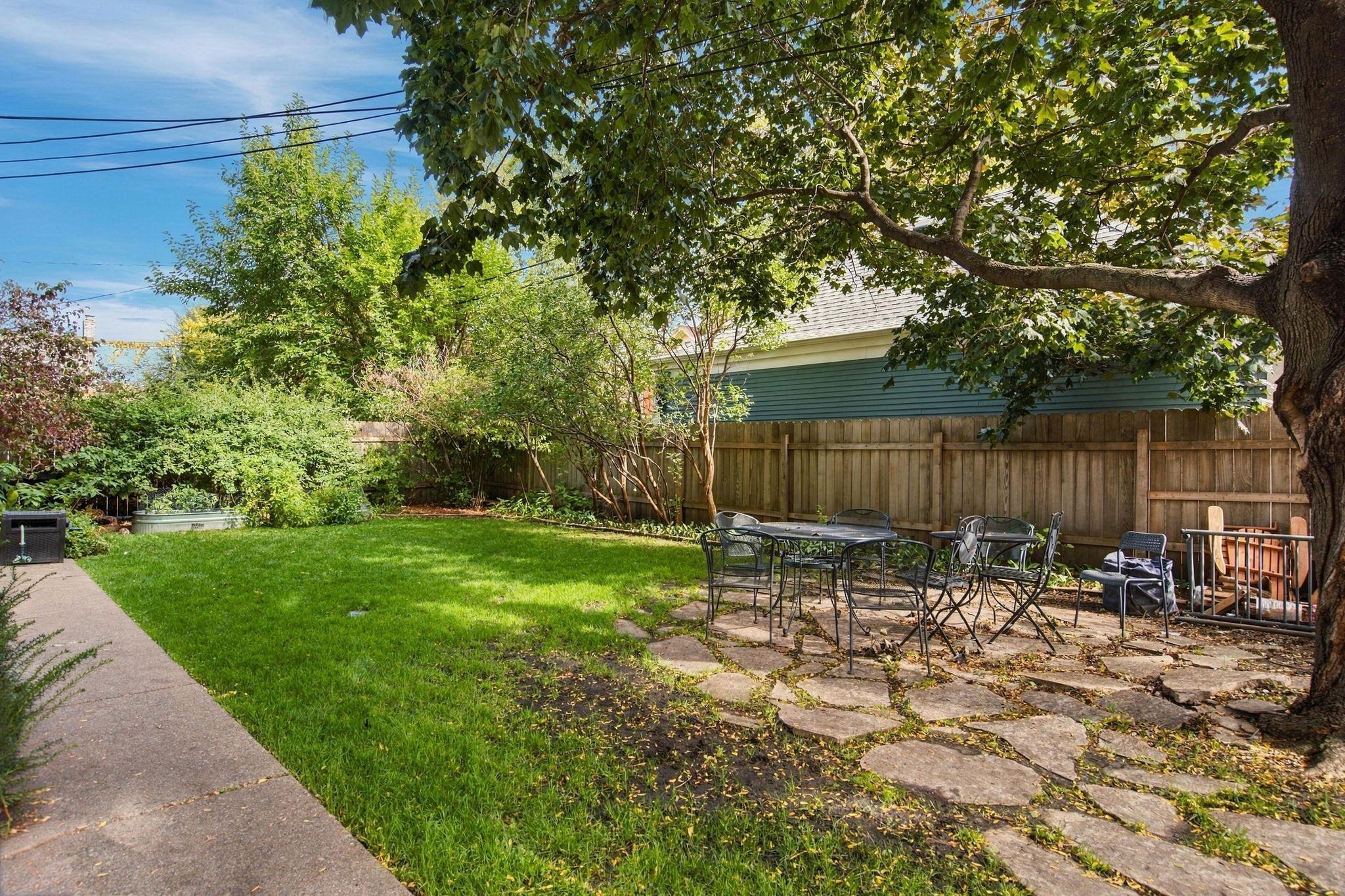 View of Residential at 2421 Emerson Avenue #103, Minneapolis MN 55405, Minneapolis (25 of 30) - Mike Wilen | Minnesota Team Real Estate