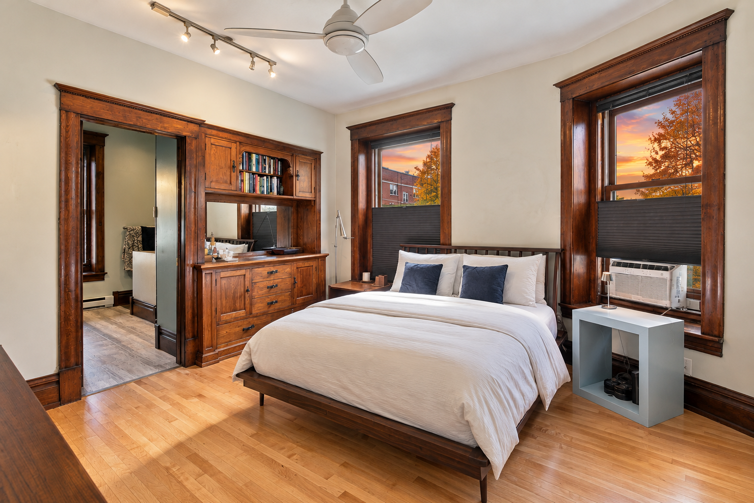 View of Residential at 2421 Emerson Avenue #103, Minneapolis MN 55405, Minneapolis (14 of 30) - Mike Wilen | Minnesota Team Real Estate