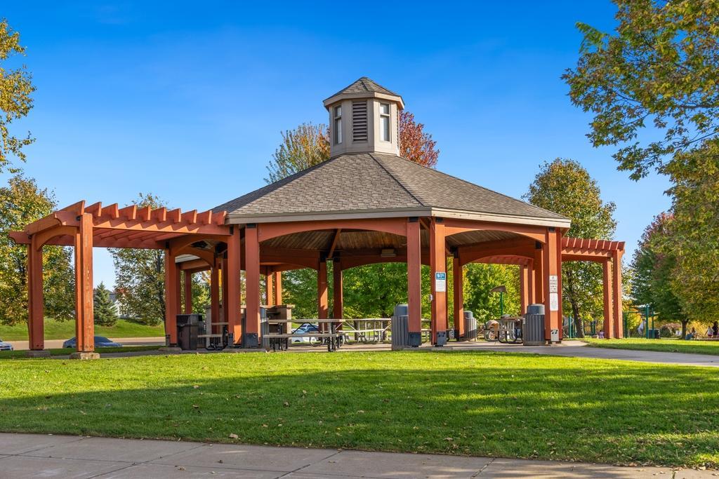 View of Residential at 2440 119th Court #E, Blaine MN 55449, Blaine (33 of 40) - Mike Wilen | Minnesota Team Real Estate